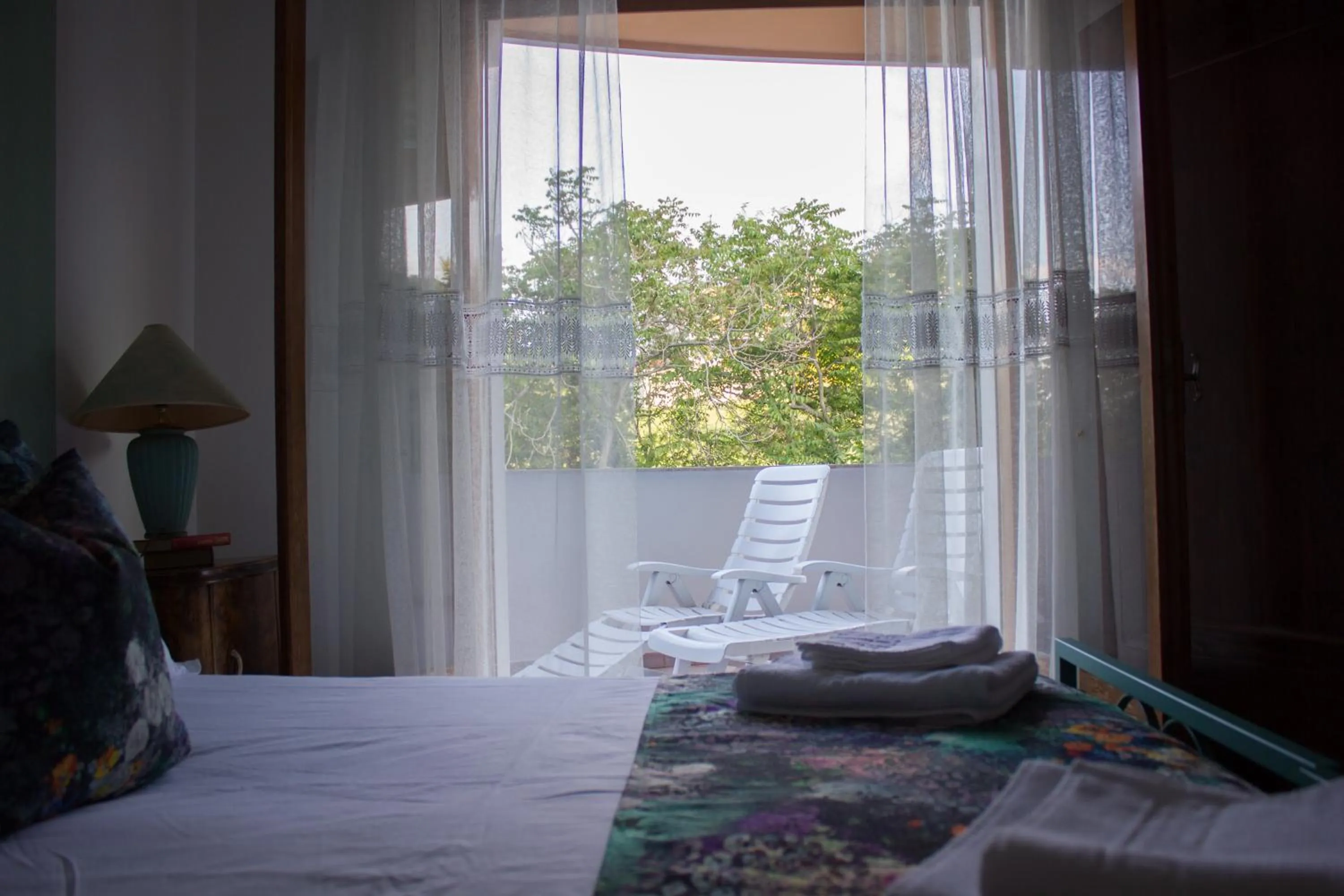 Garden, Bed in City View Pescara B&B