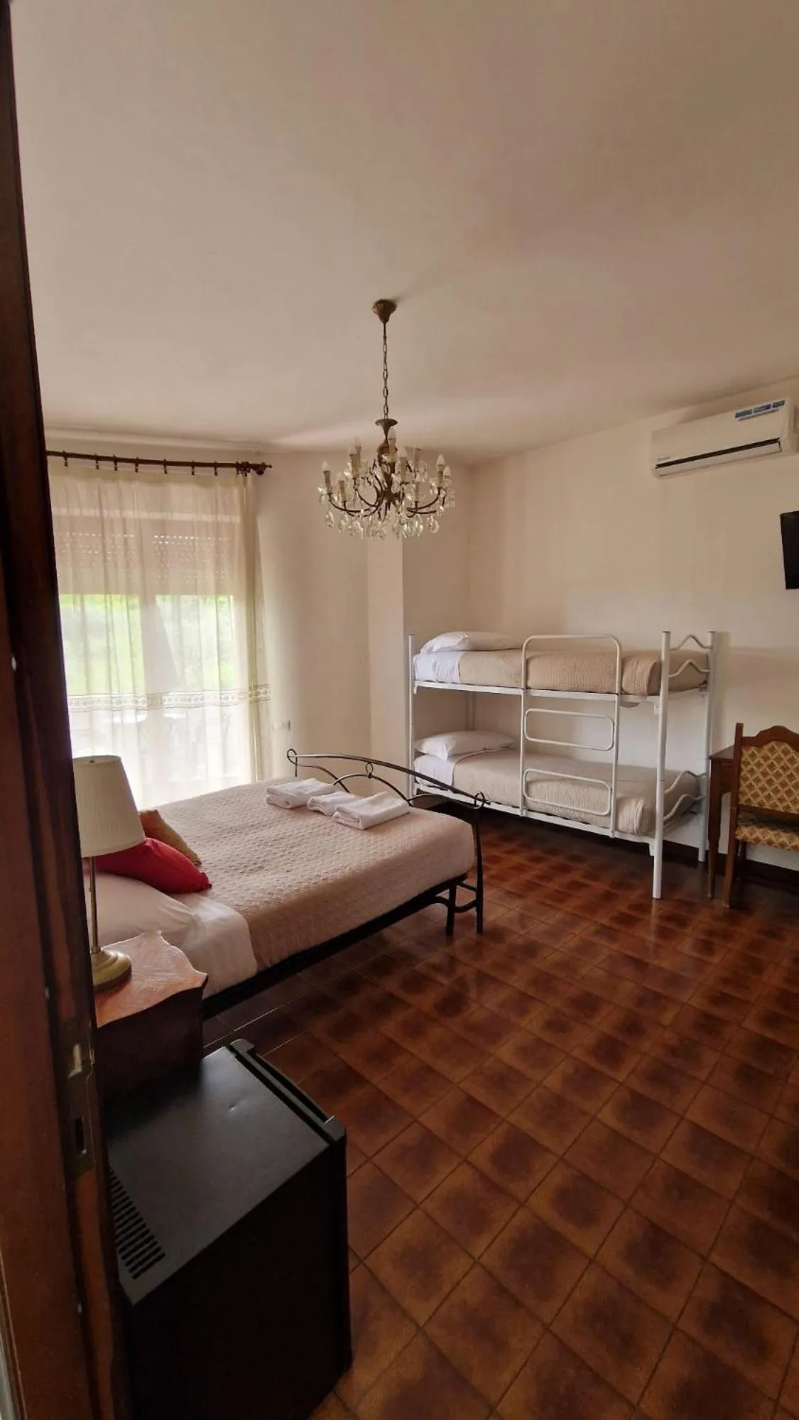 Bed in City View Pescara B&B