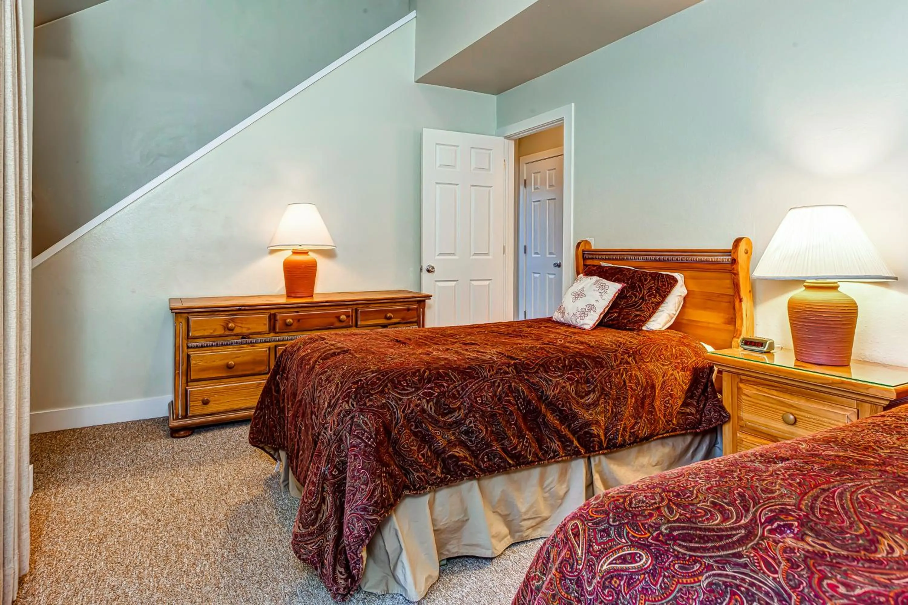 Bed in Fireside Retreat