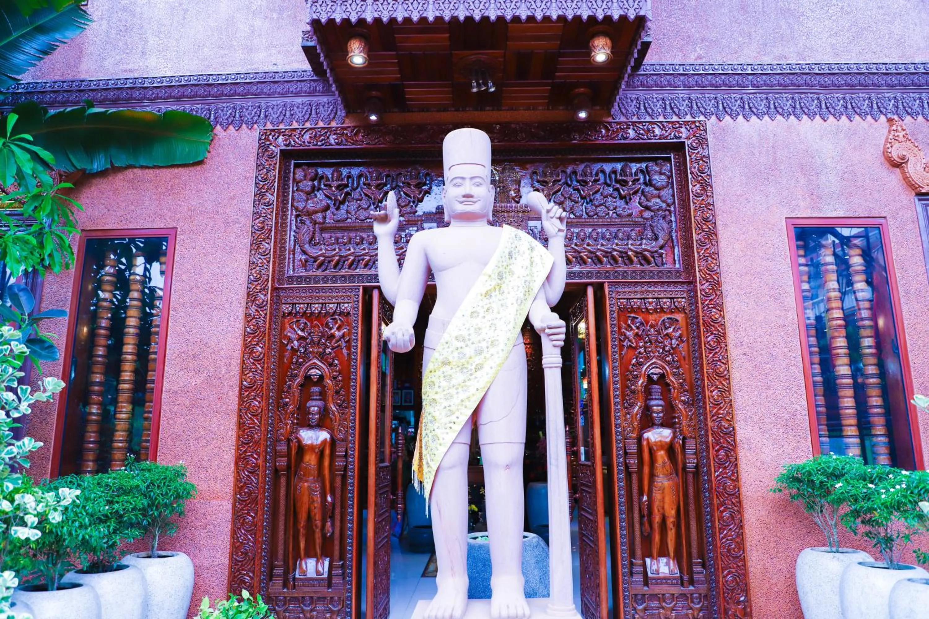 Facade/entrance in Okay 1 Villa