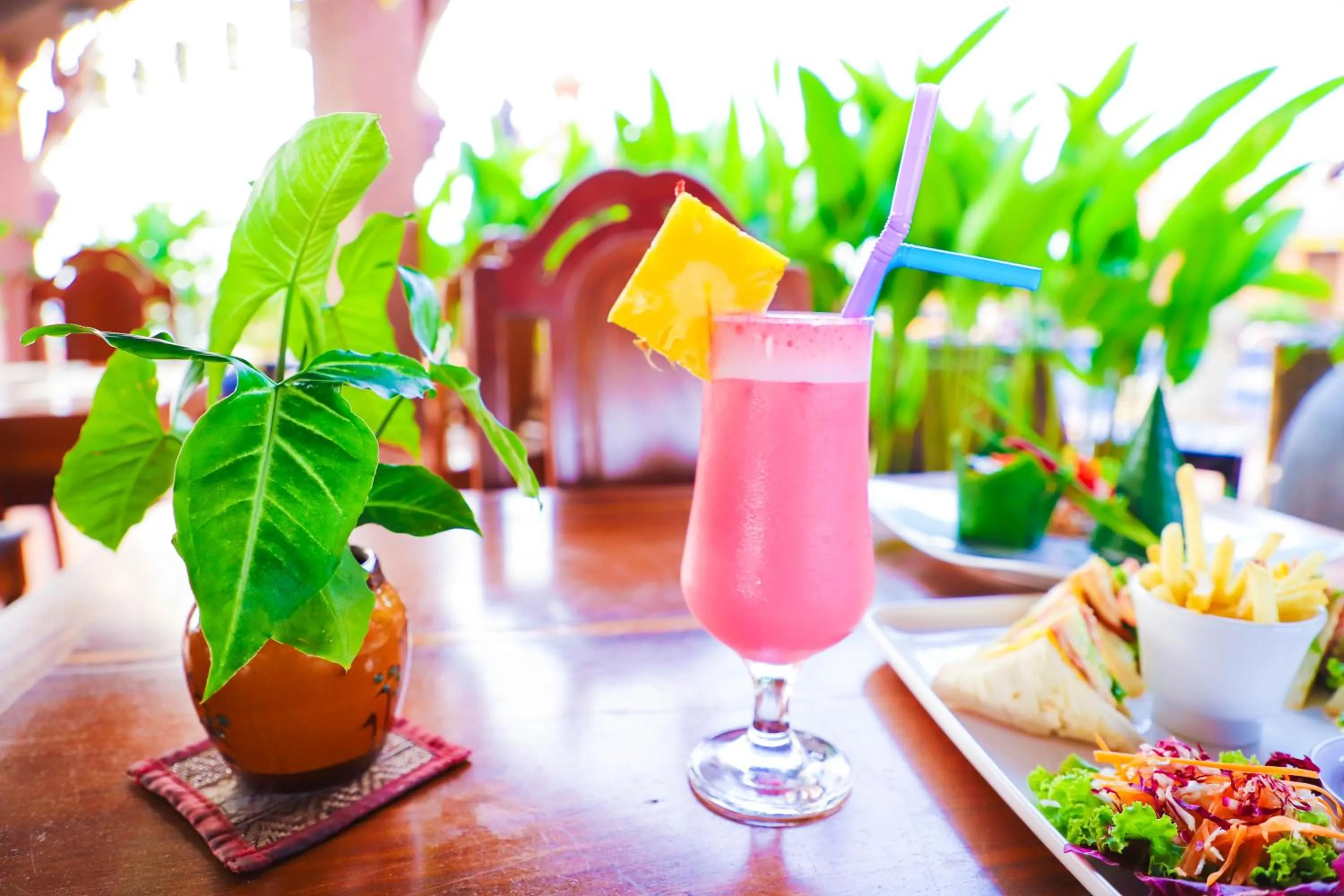 Drinks in Okay 1 Villa