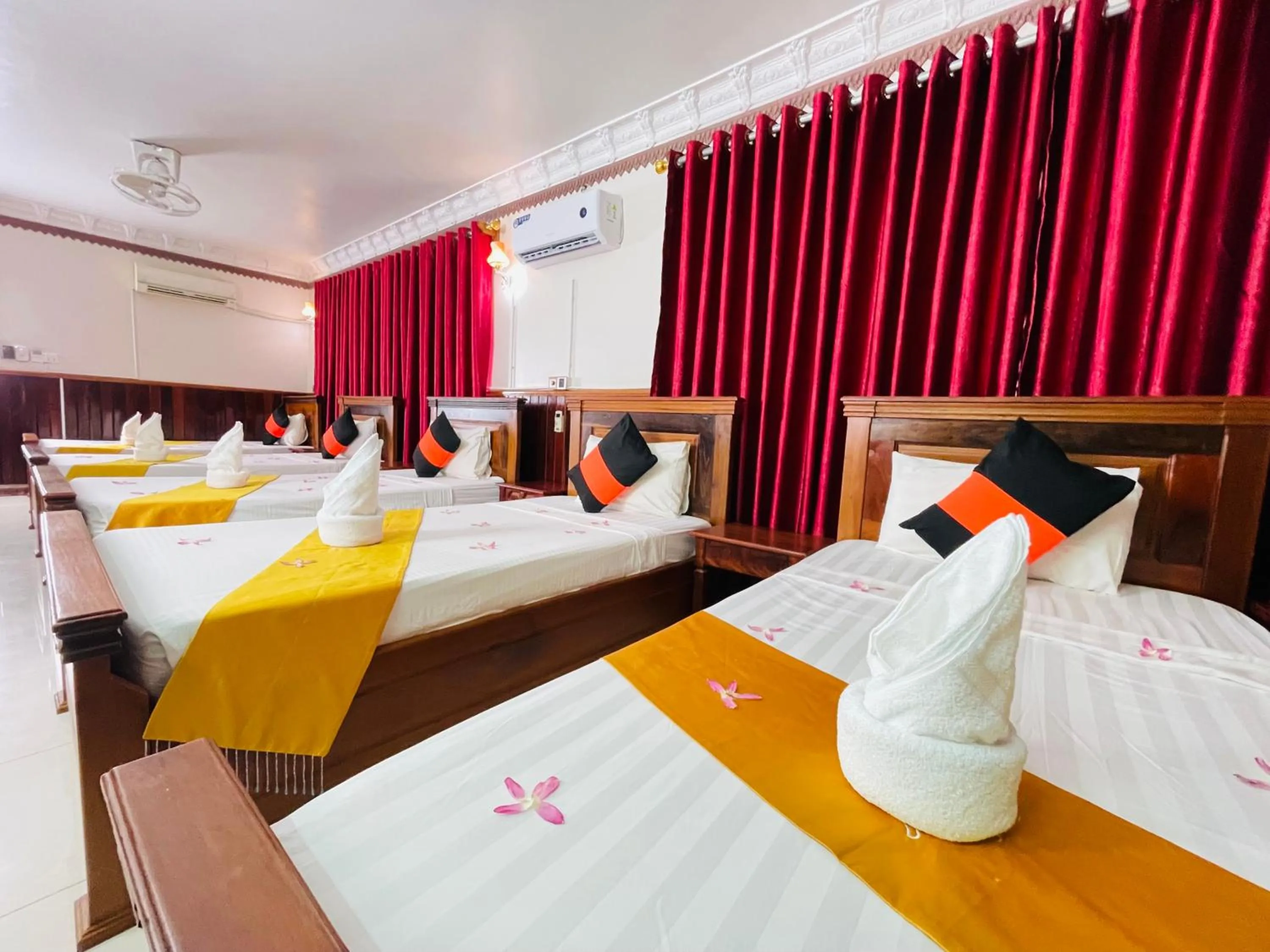 Bedroom, Bed in Okay 1 Villa