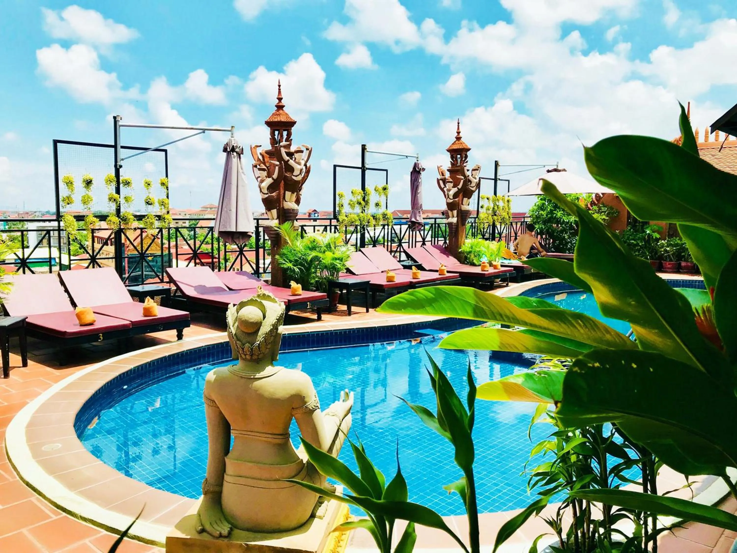 Swimming pool in Okay 1 Villa