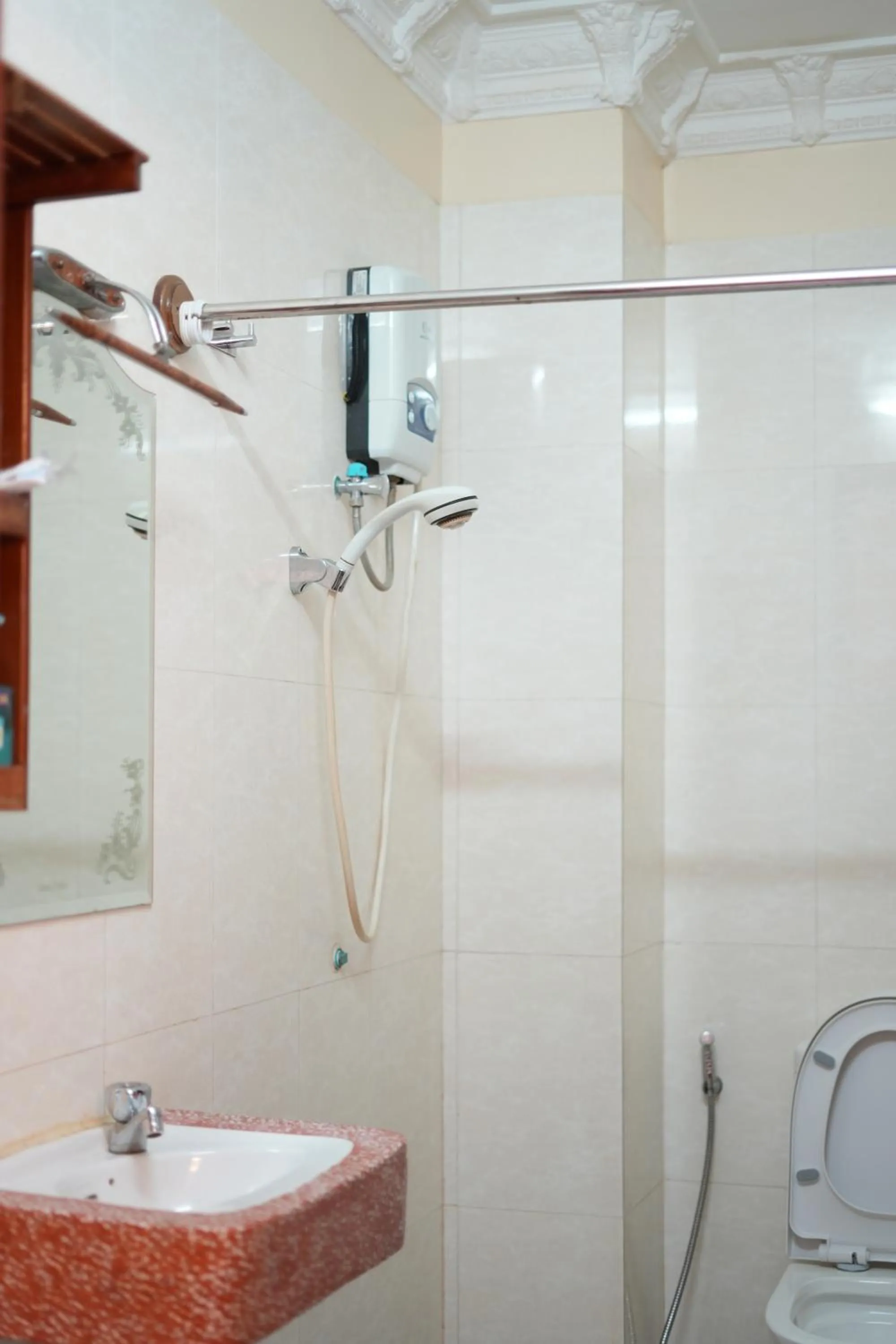 Toilet in Okay 1 Villa