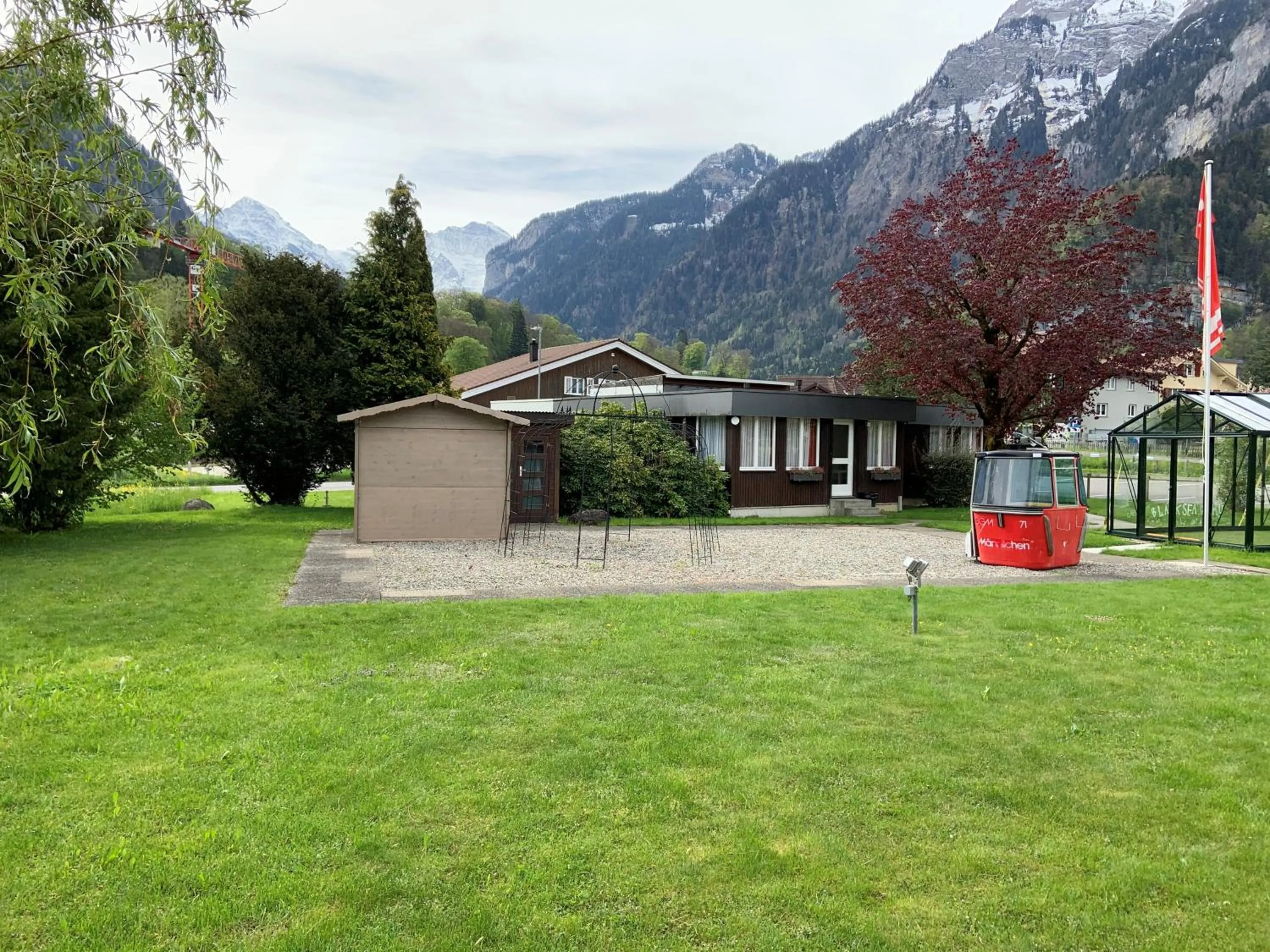 Property building in Jungfrau Hotel Annex Alpine-Inn