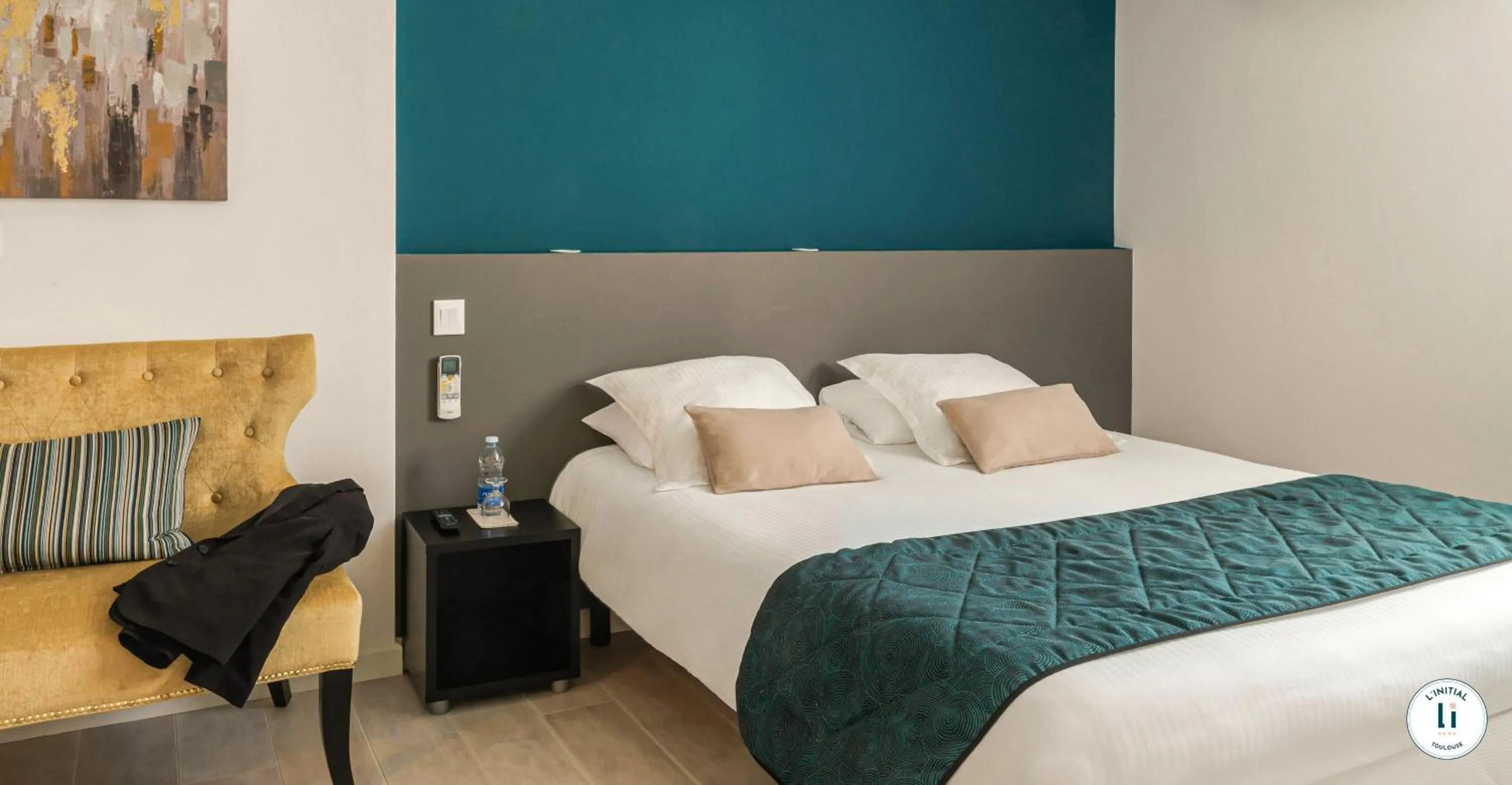 Bedroom, Bed in L'Initial