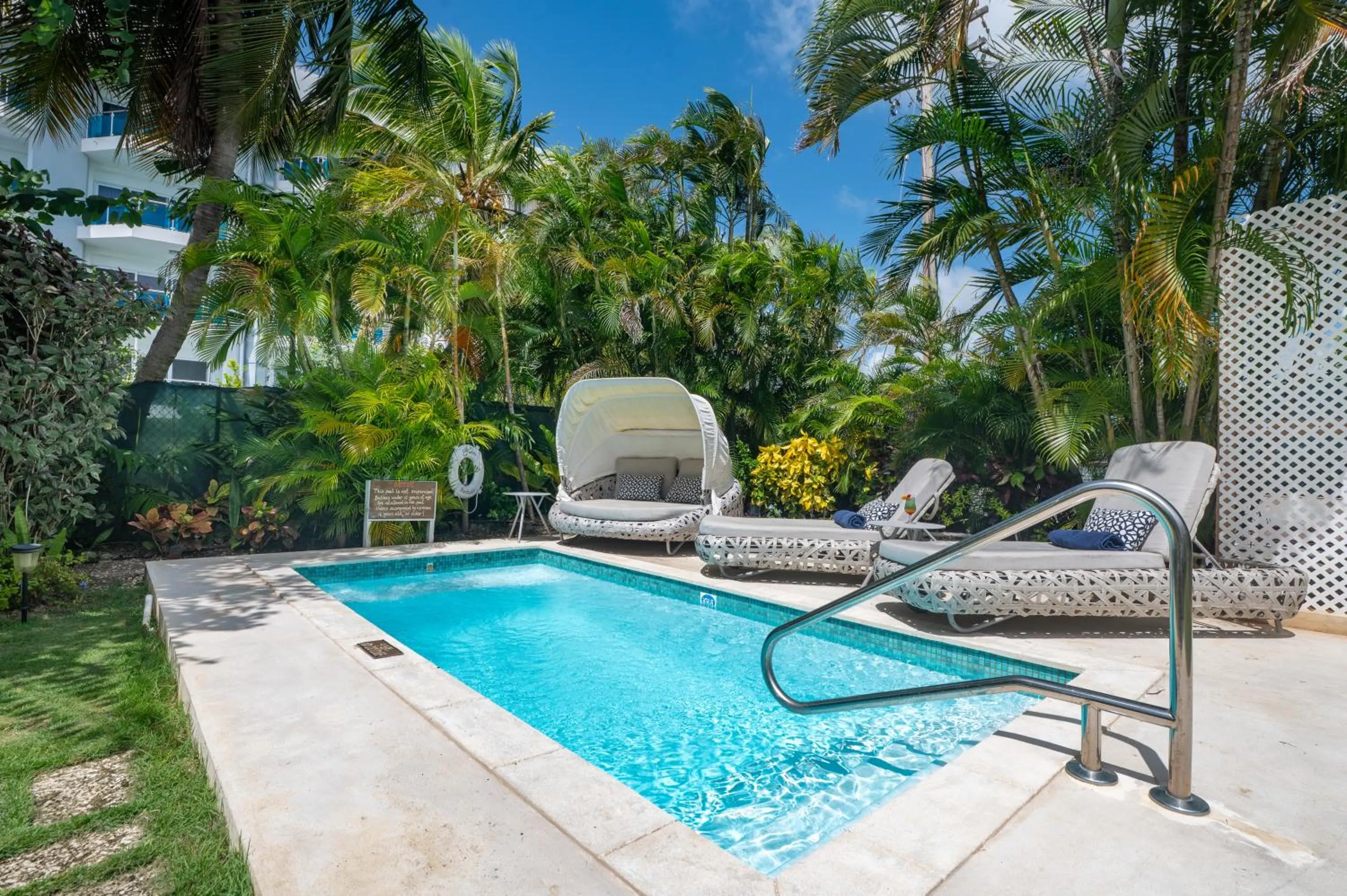 Garden view in Little Arches Boutique Hotel - Adults Only