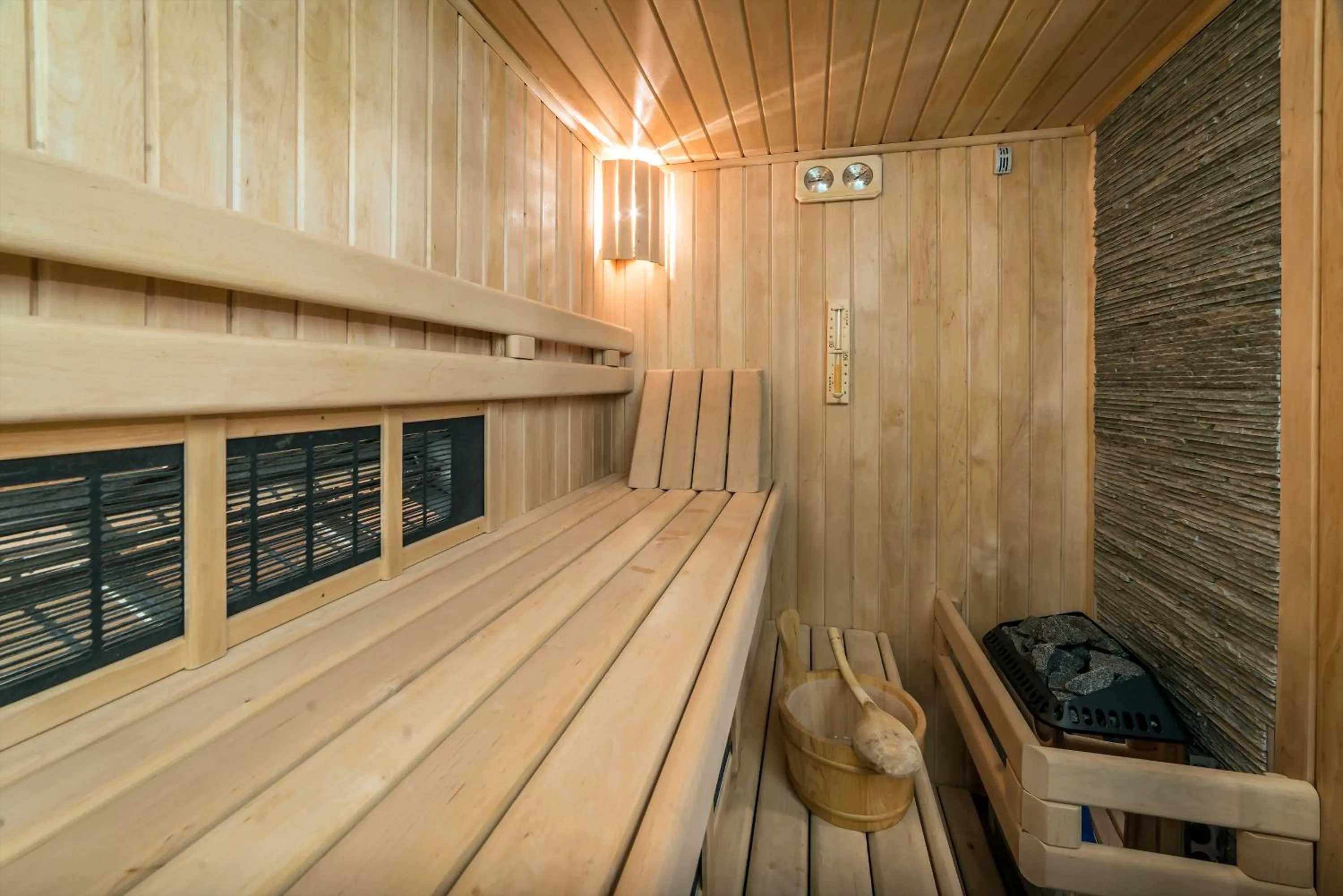 Activities in Dom Wypoczynkowy Oskar Jastrzębia Góra