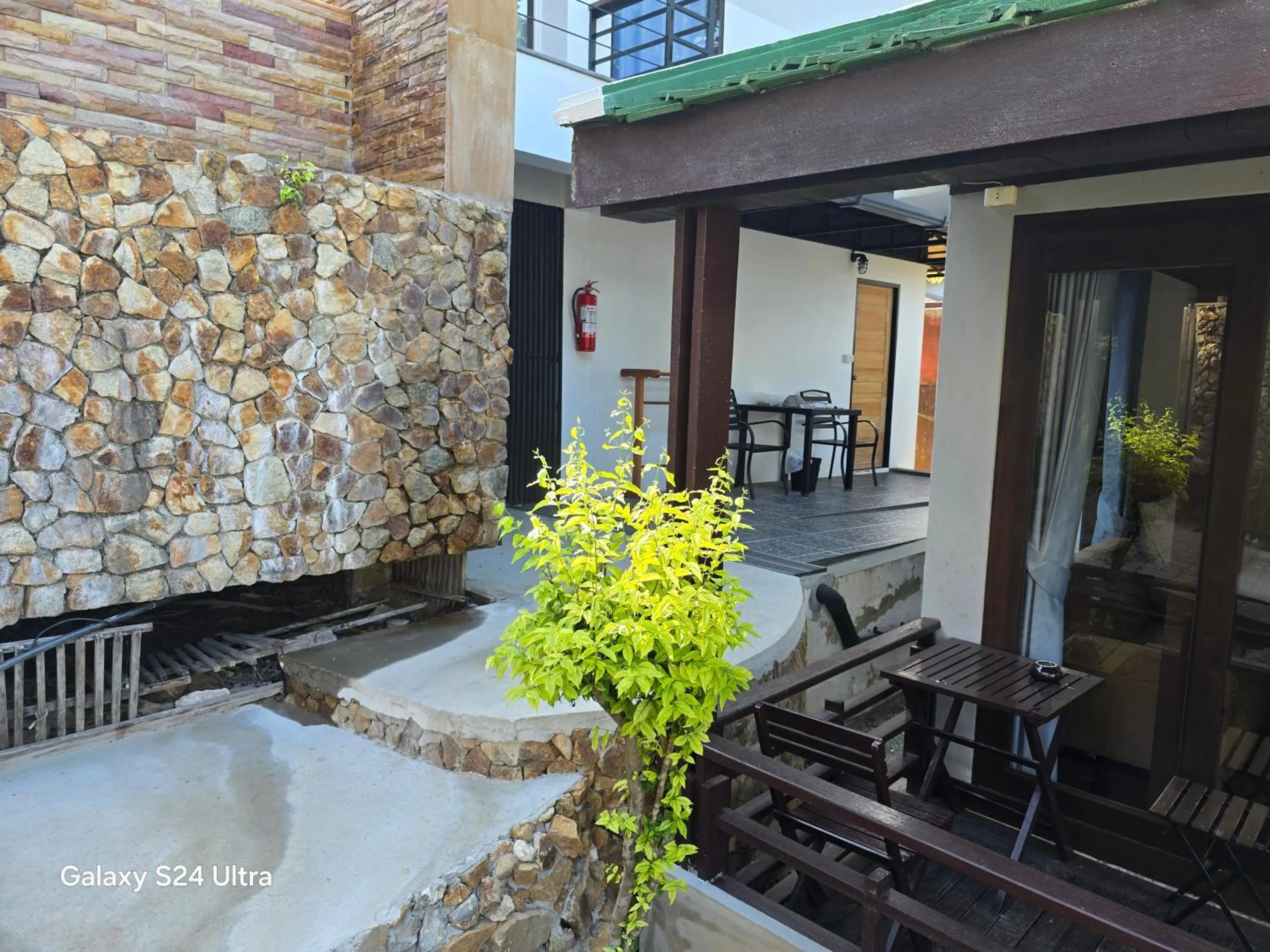 Facade/entrance in Sasitara Residence