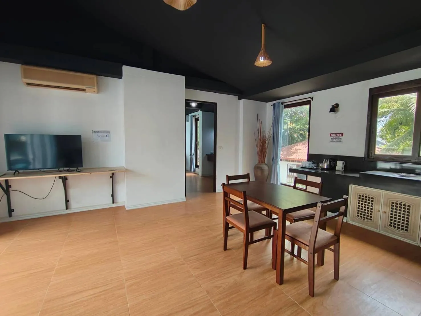 Kitchen or kitchenette in Sasitara Residence