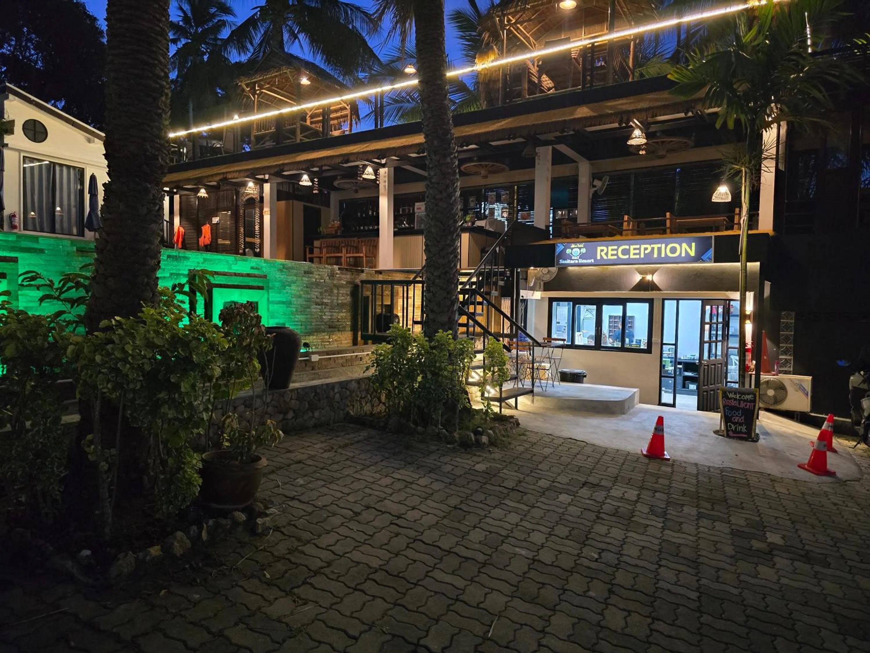 Facade/entrance in Sasitara Residence