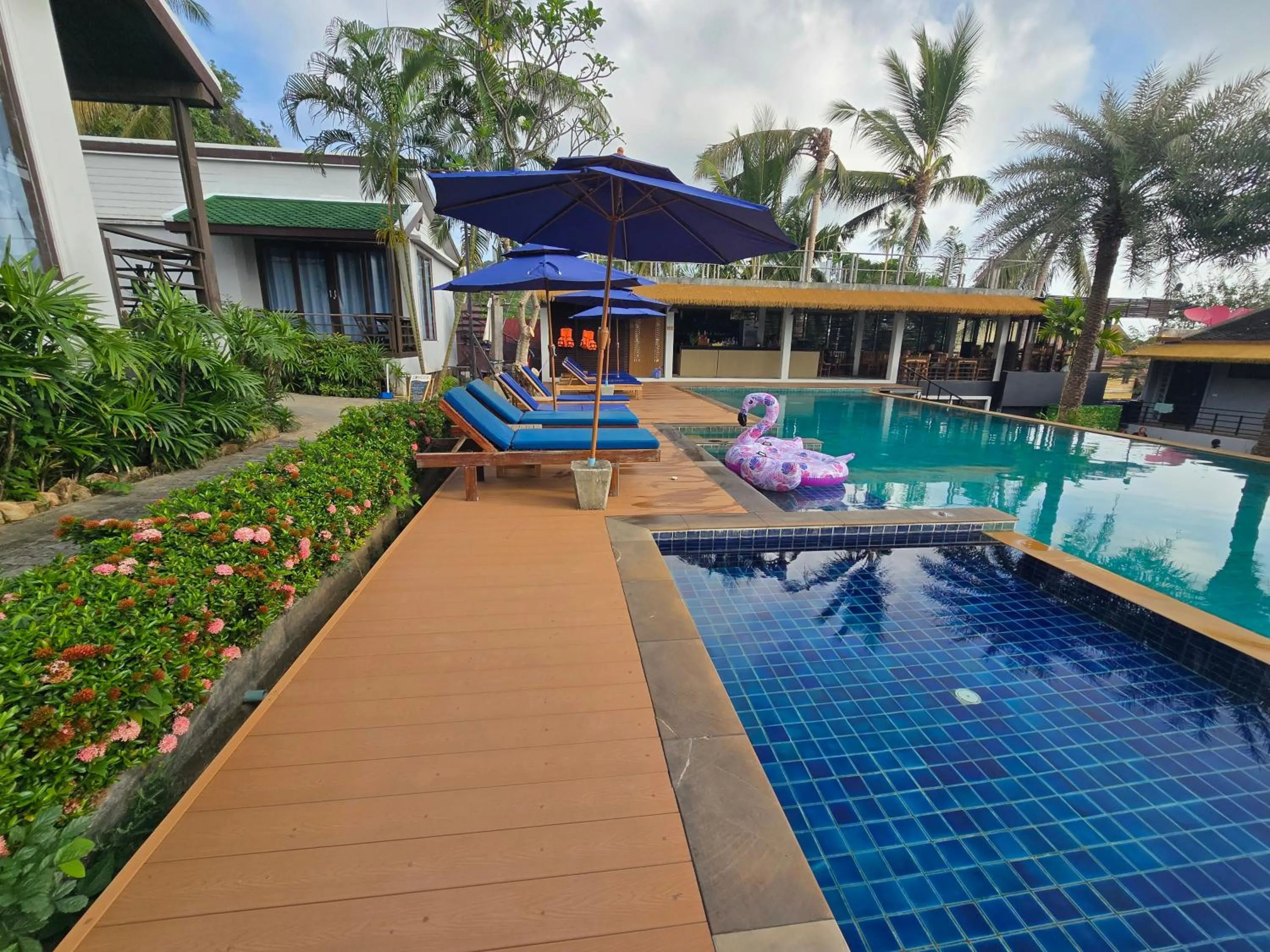 Pool view in Sasitara Residence