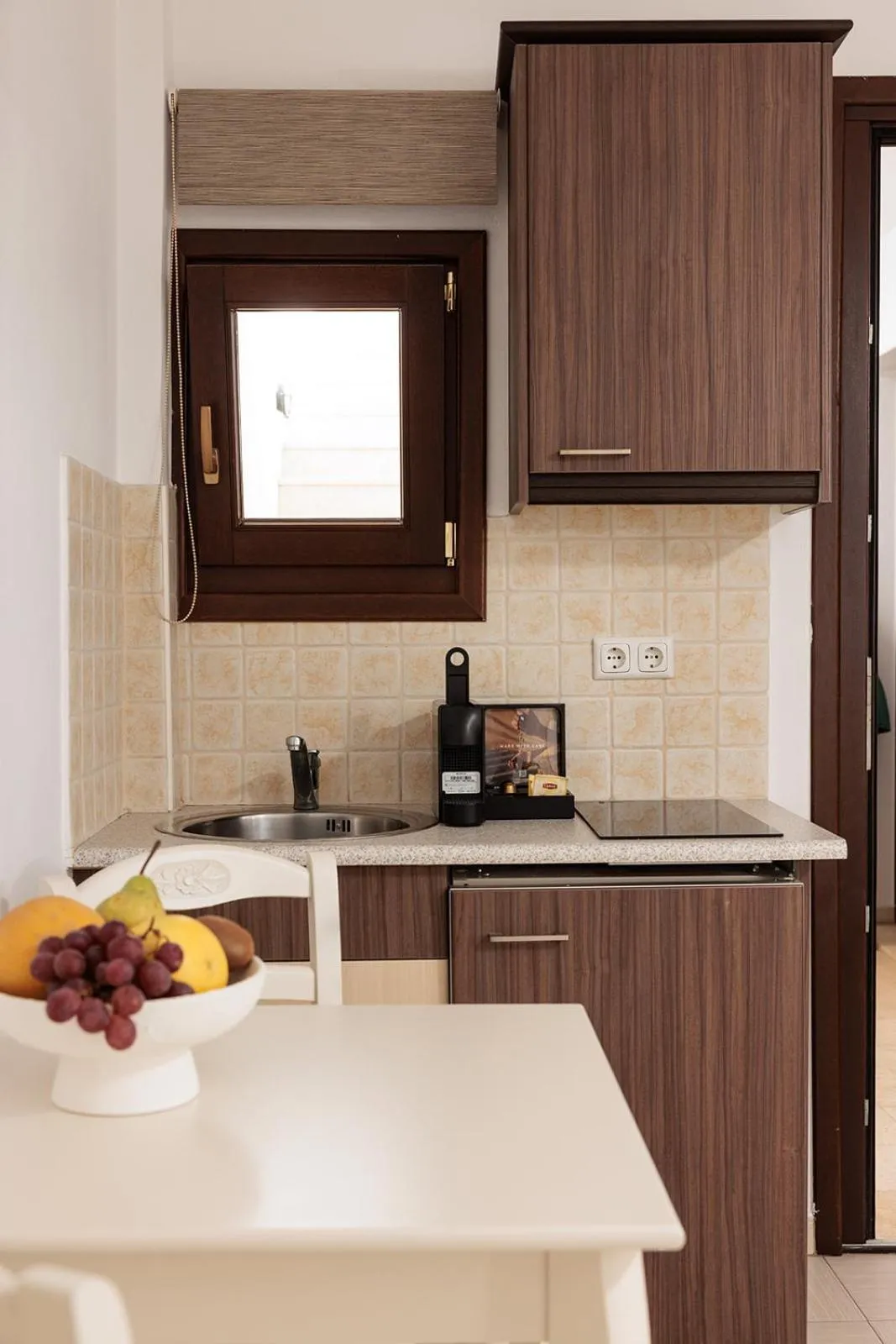 Kitchen or kitchenette in Anemomilos Beach hotel