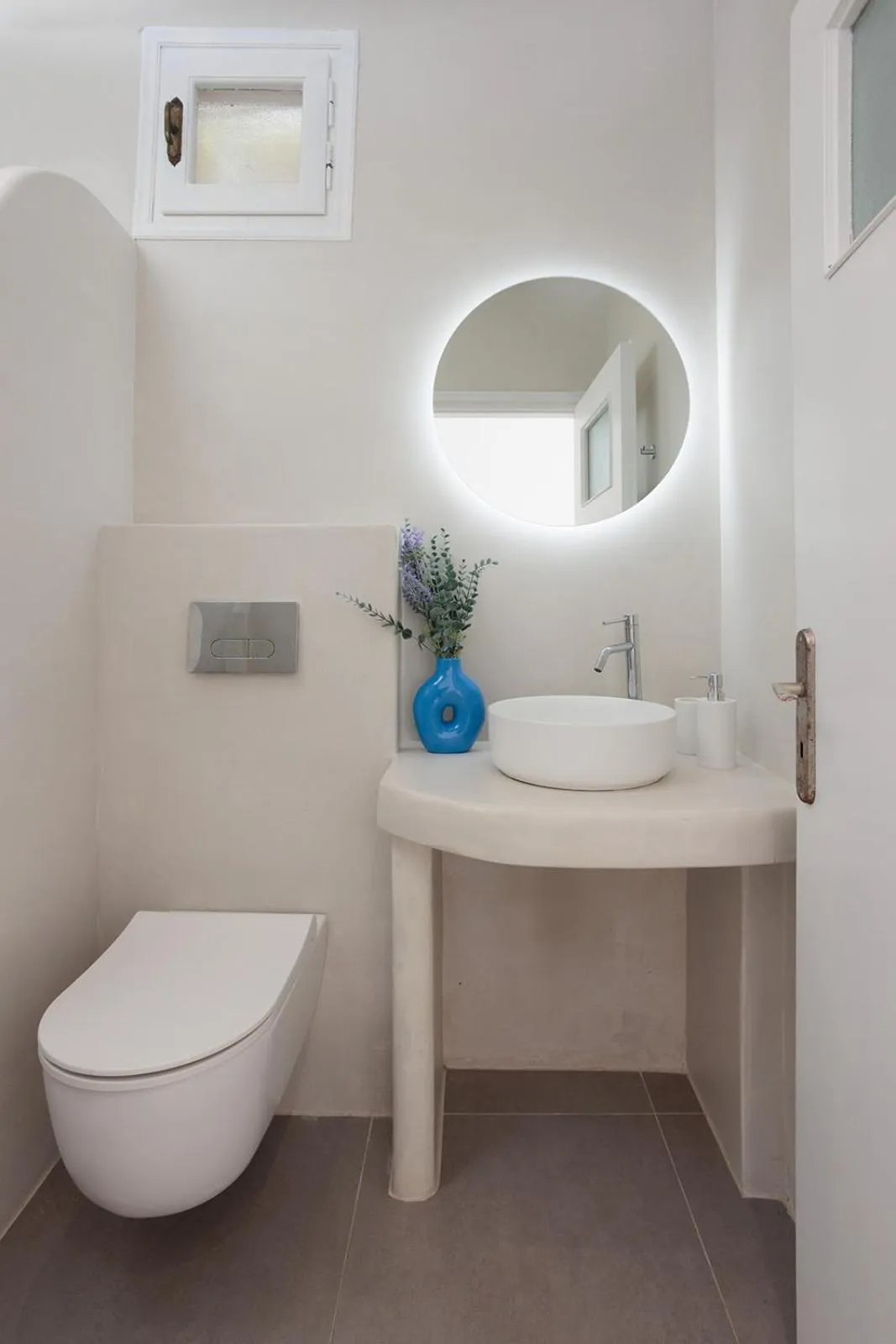 Bathroom in Anemomilos Beach hotel