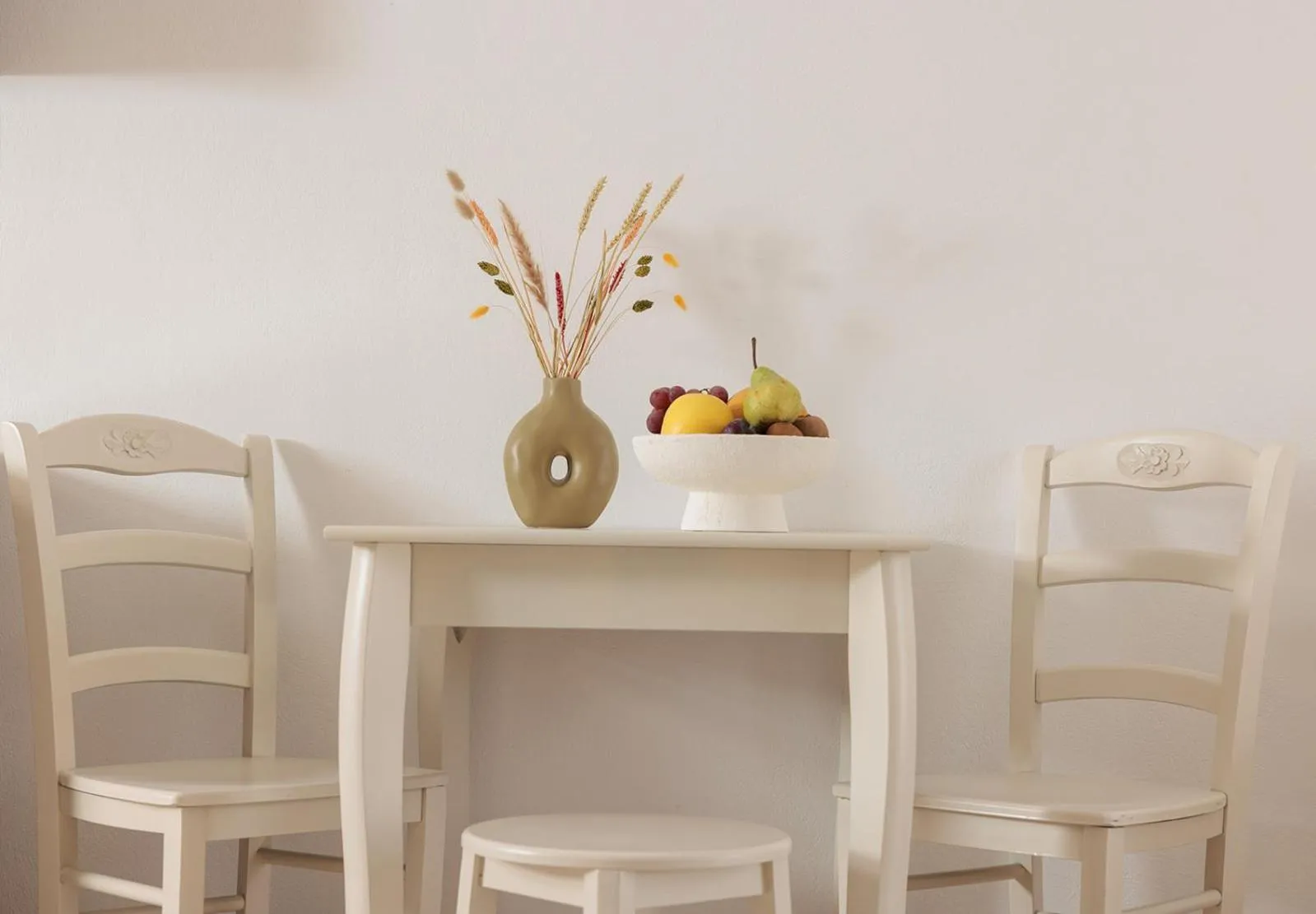 Dining area in Anemomilos Beach hotel