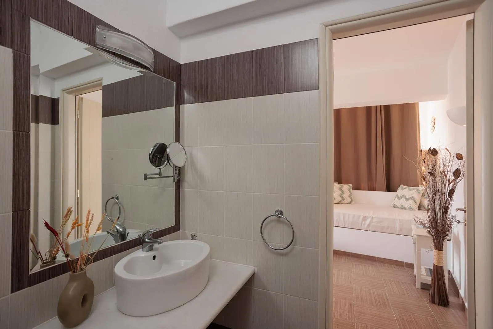 Bathroom, Bed in Anemomilos Beach hotel