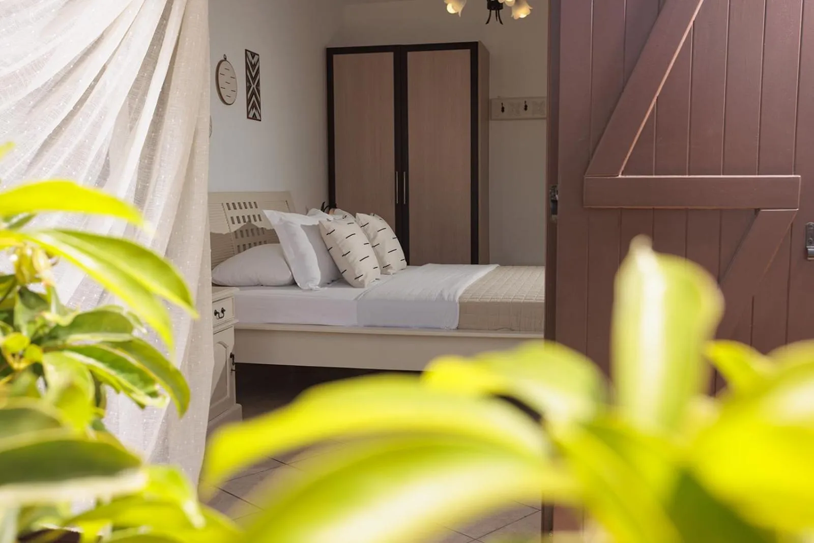 Bedroom, Bed in Anemomilos Beach hotel