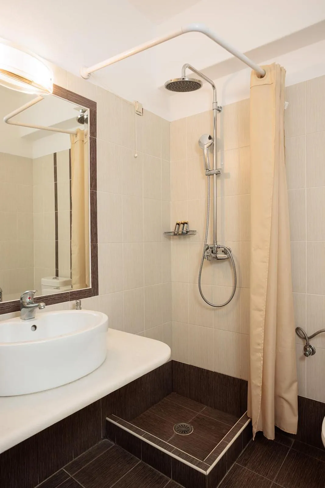 Bathroom in Anemomilos Beach hotel