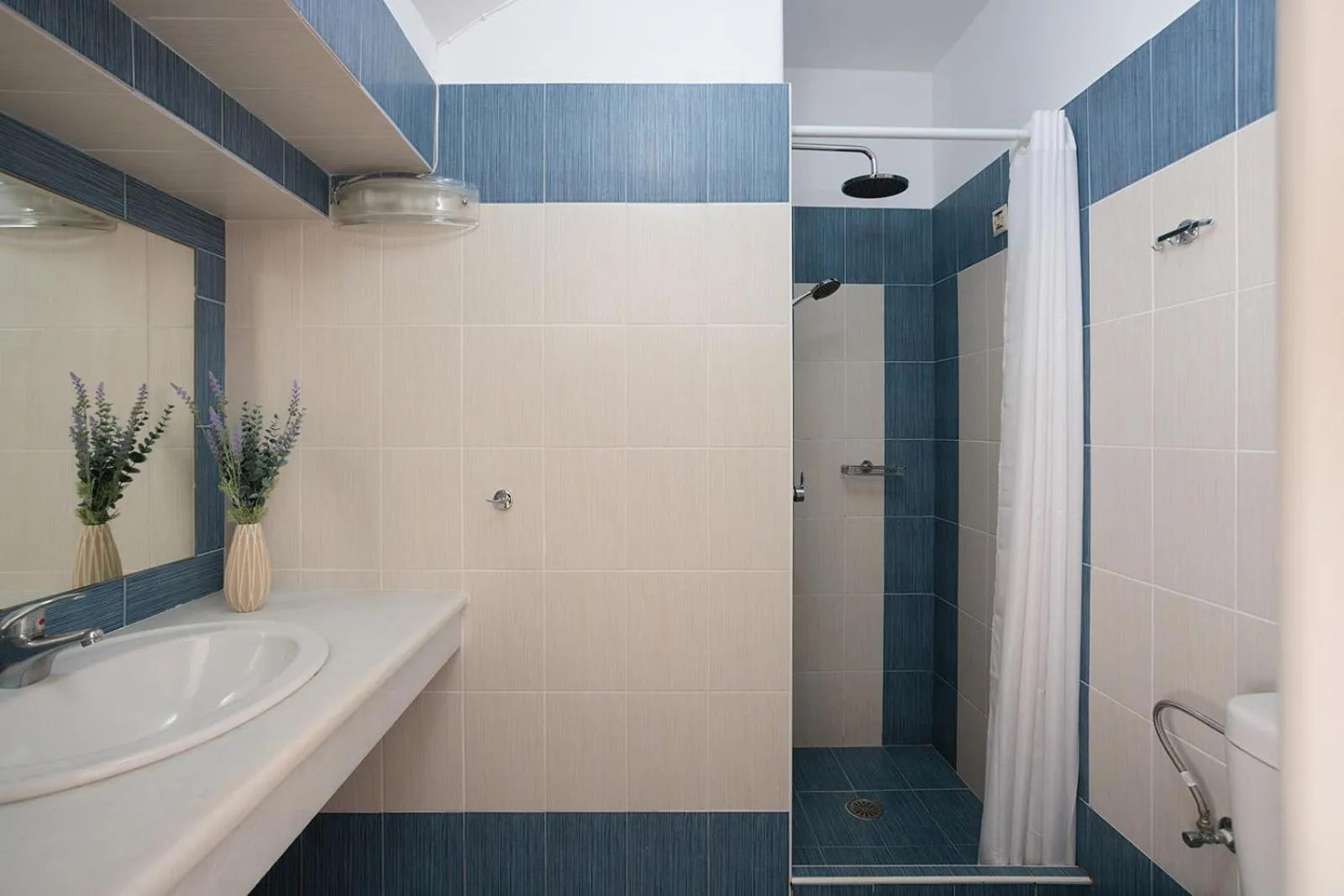 Bathroom in Anemomilos Beach hotel