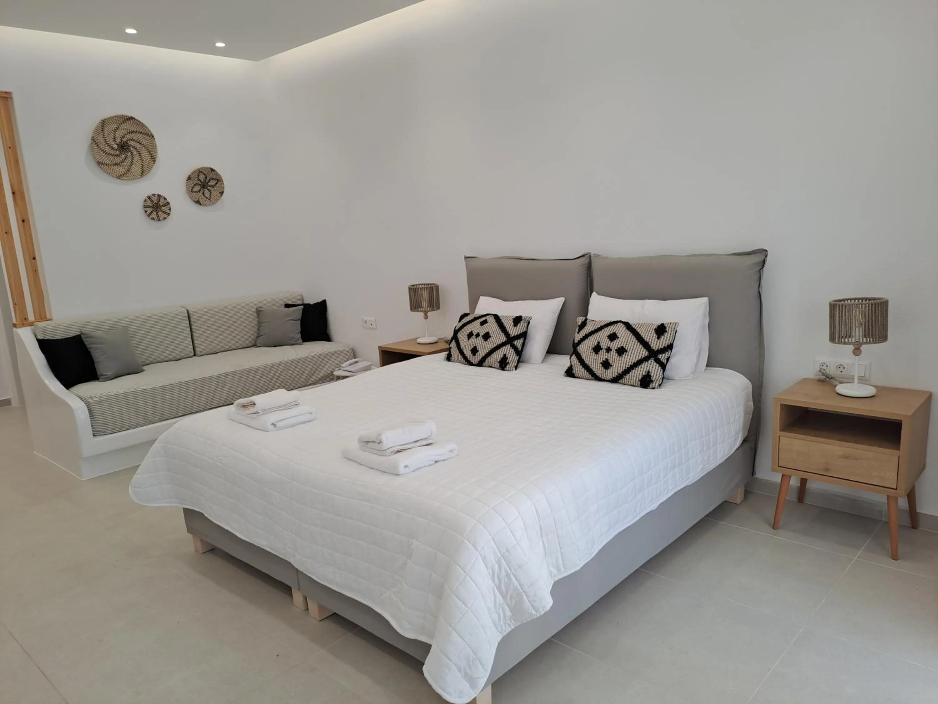 Deluxe Suite in Anemomilos Beach hotel