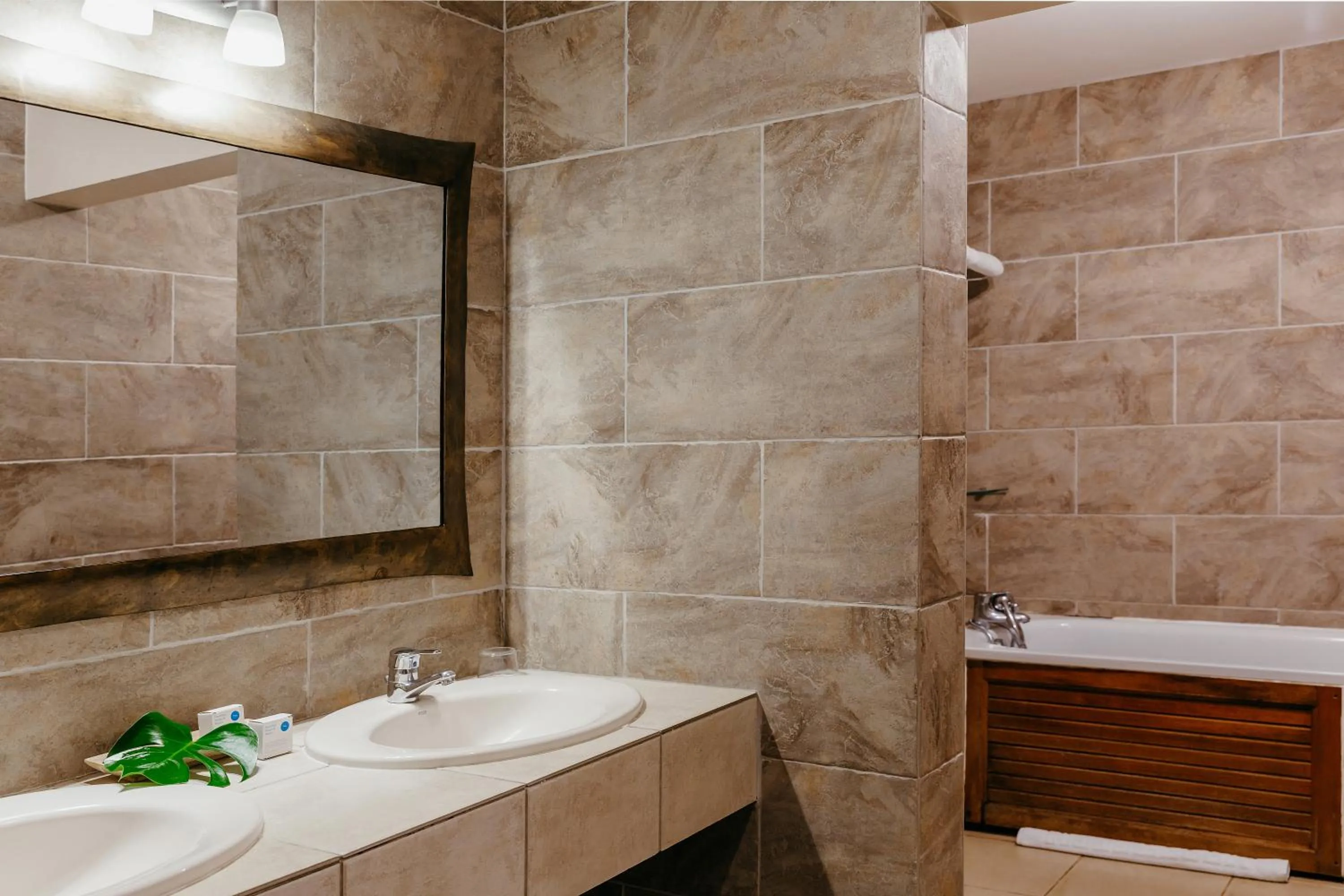 Bathroom in Hotel Le Recif, Ile de la Reunion