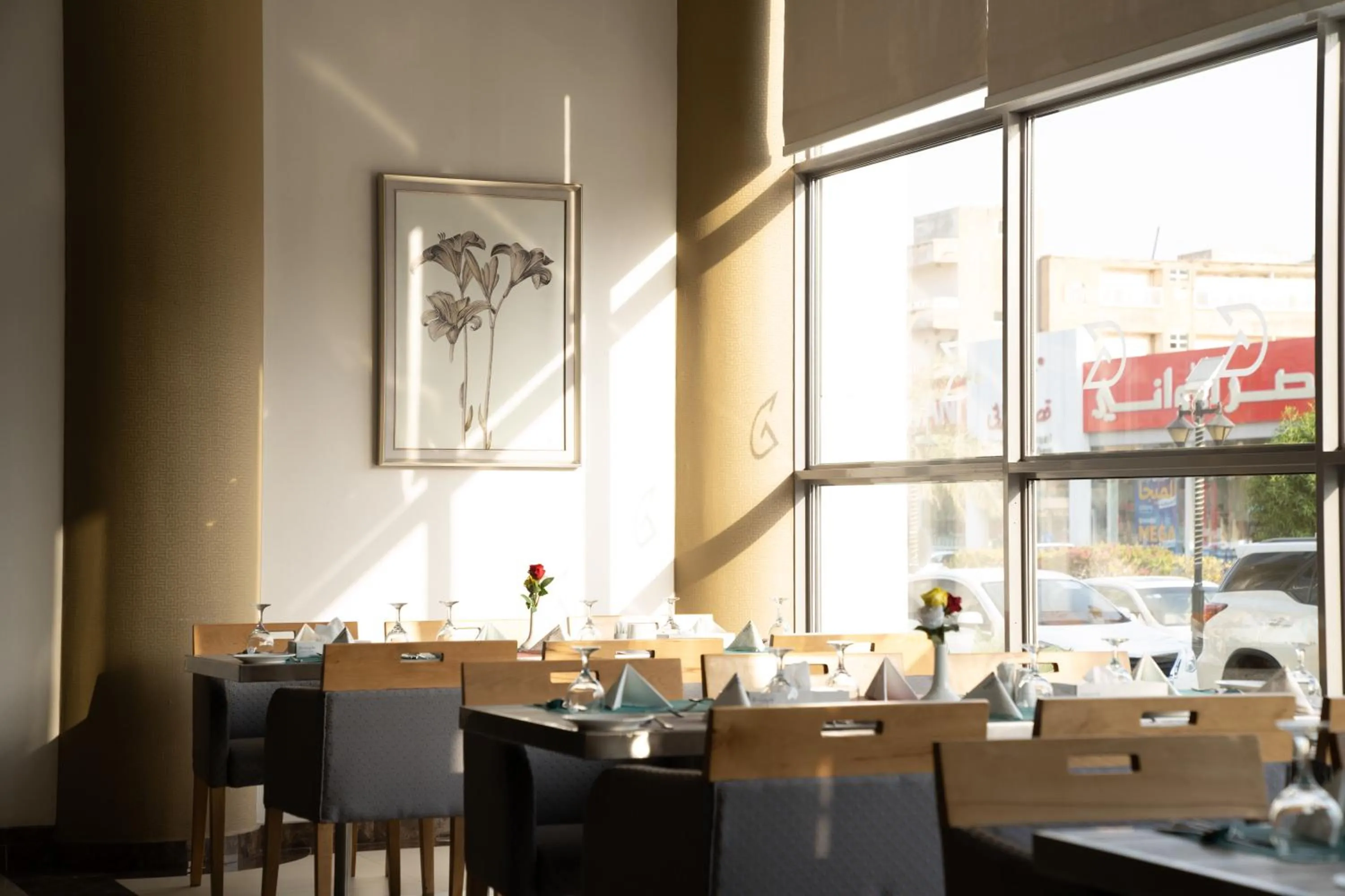 Restaurant/places to eat in Golden Tulip Hotel Buraidah Al Qassim