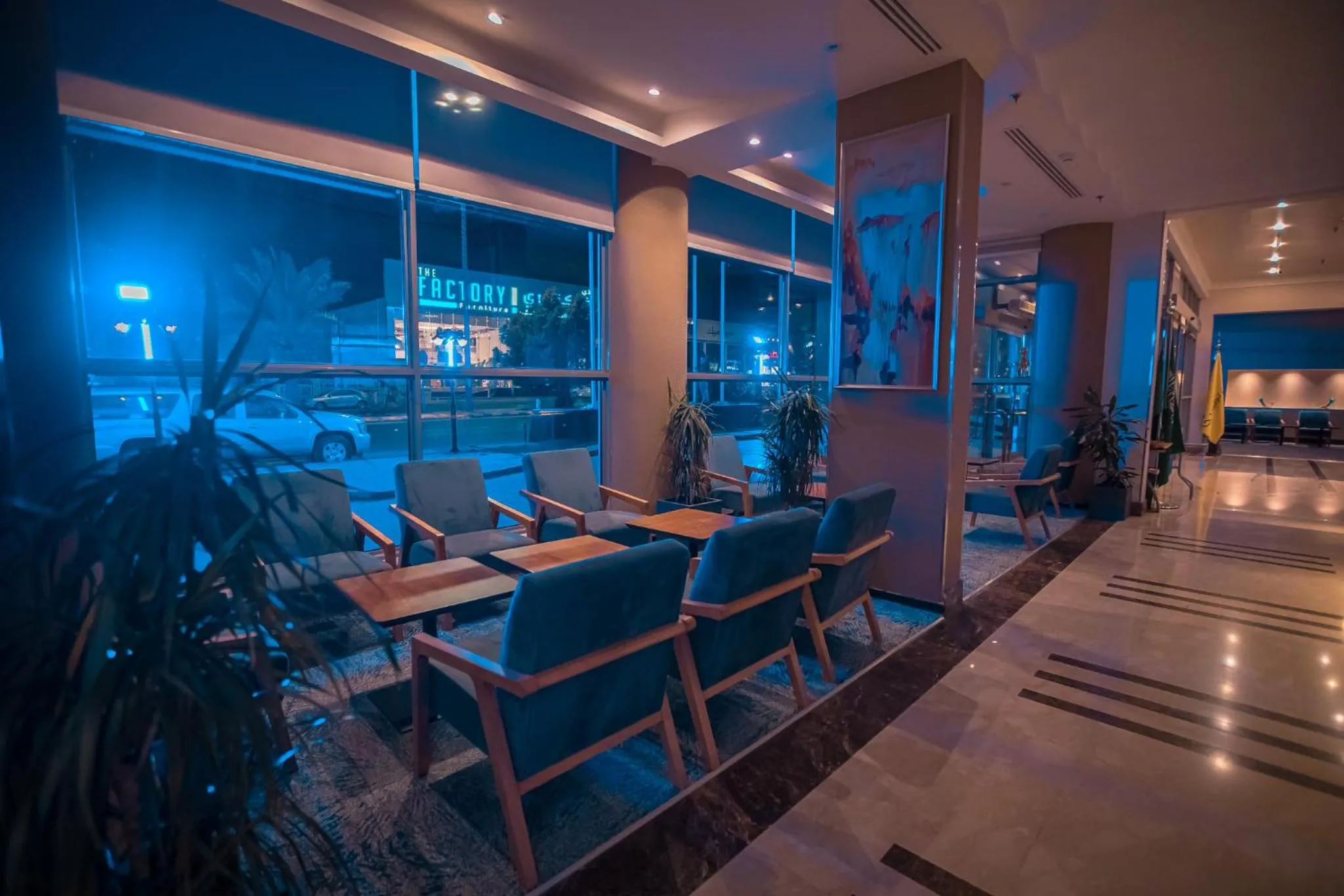 Lounge or bar in Golden Tulip Hotel Buraidah Al Qassim