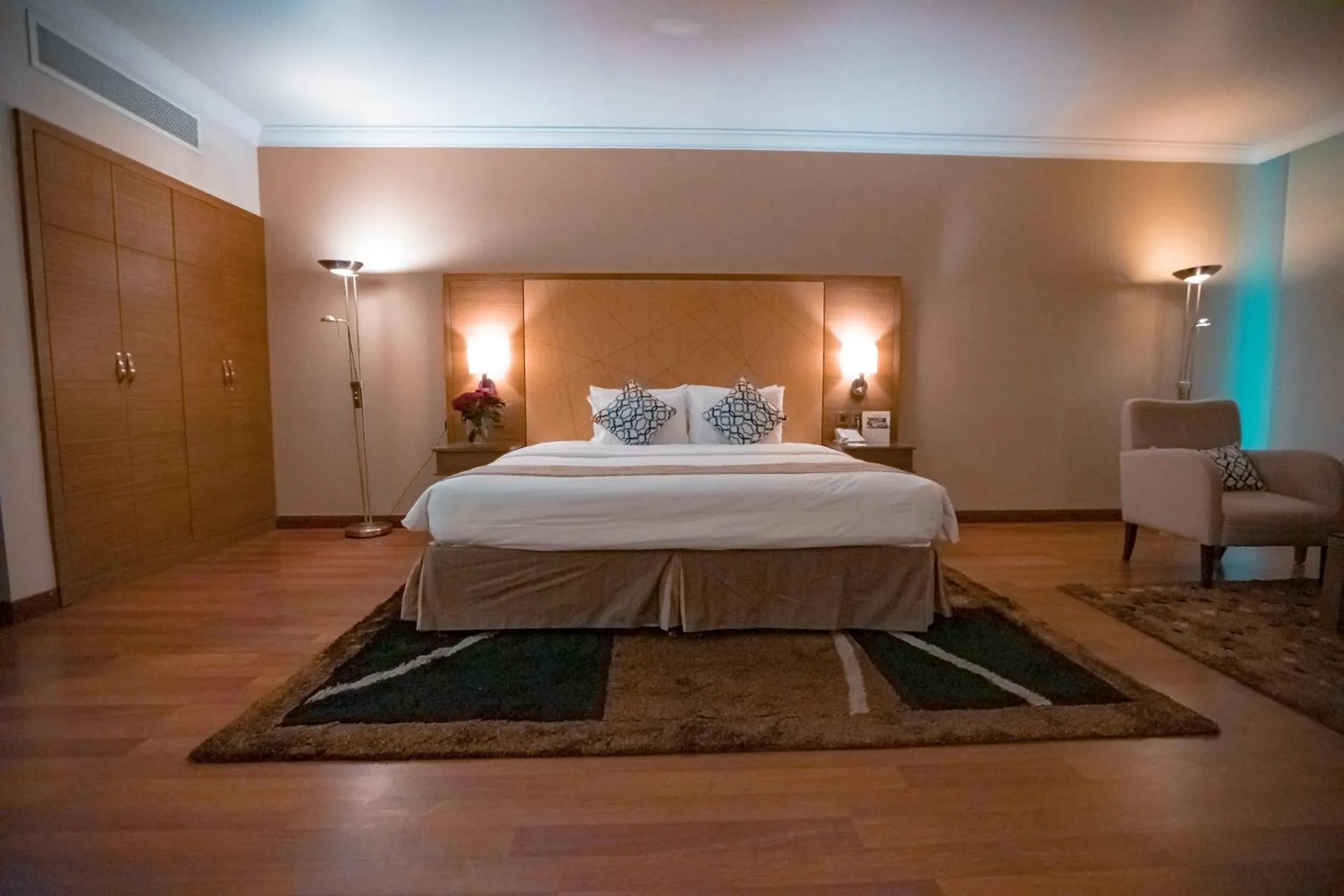 Bed in Golden Tulip Hotel Buraidah Al Qassim