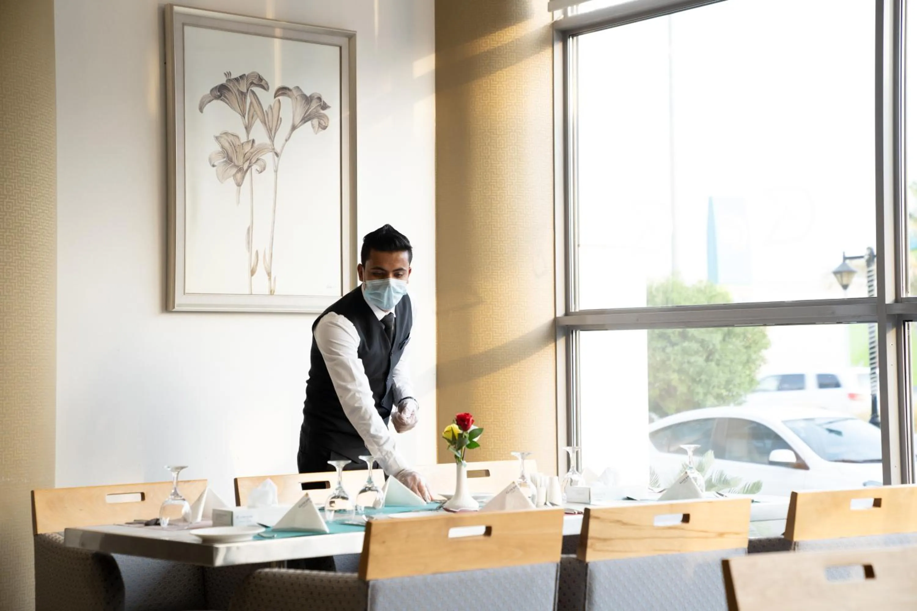 Restaurant/places to eat in Golden Tulip Hotel Buraidah Al Qassim