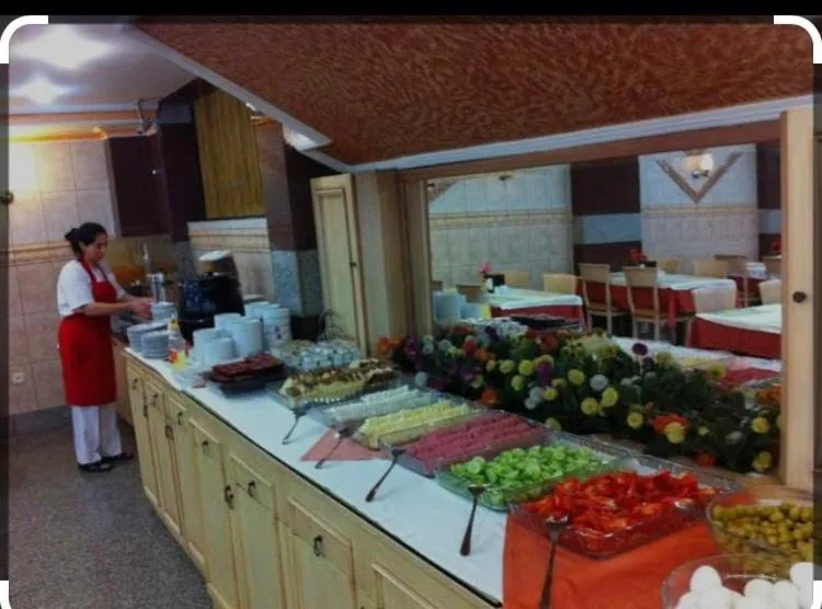 Restaurant/places to eat in Grand Dilara Hotel