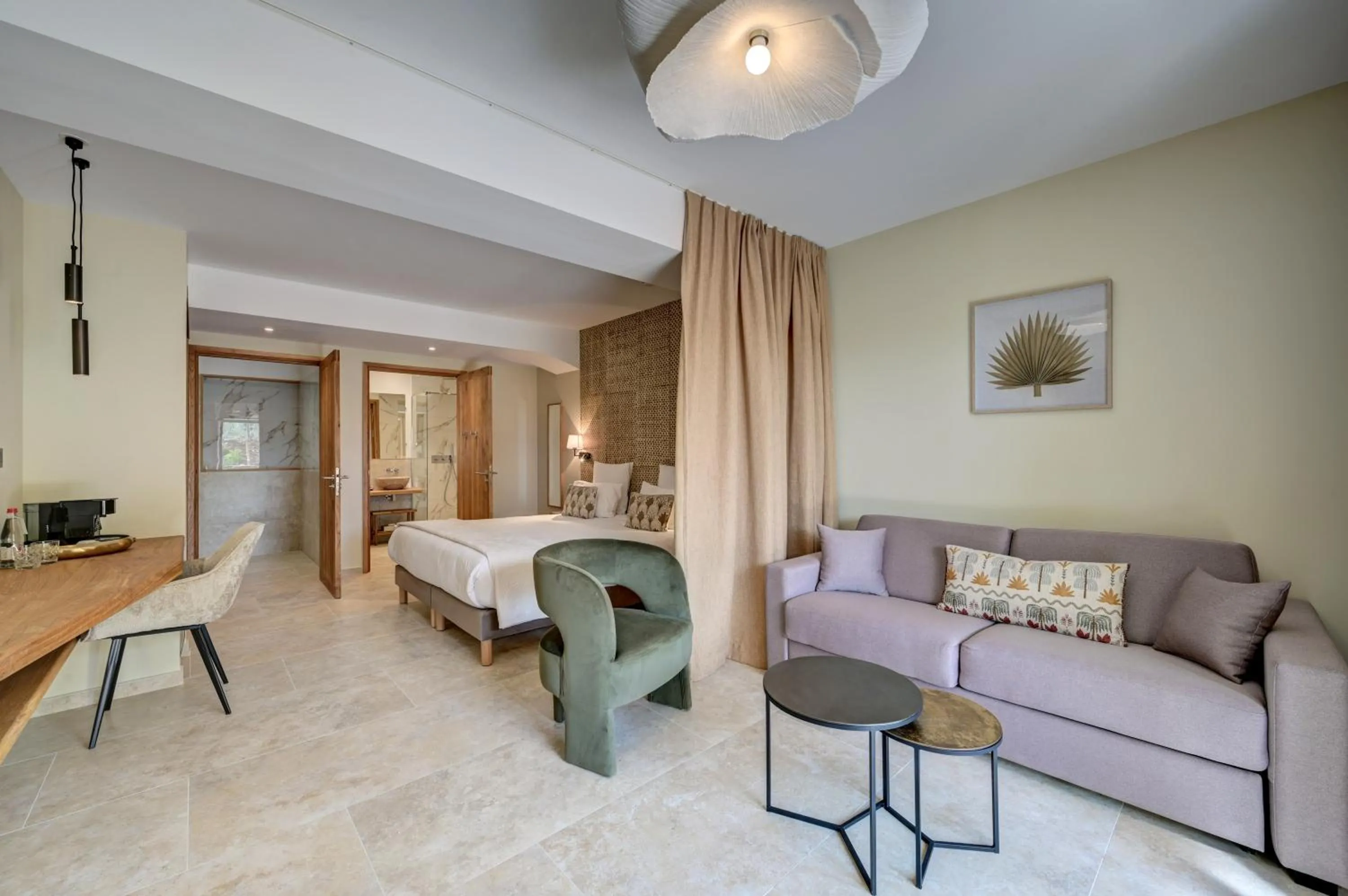 Photo of the whole room, Bed in Le Mas D'aigret