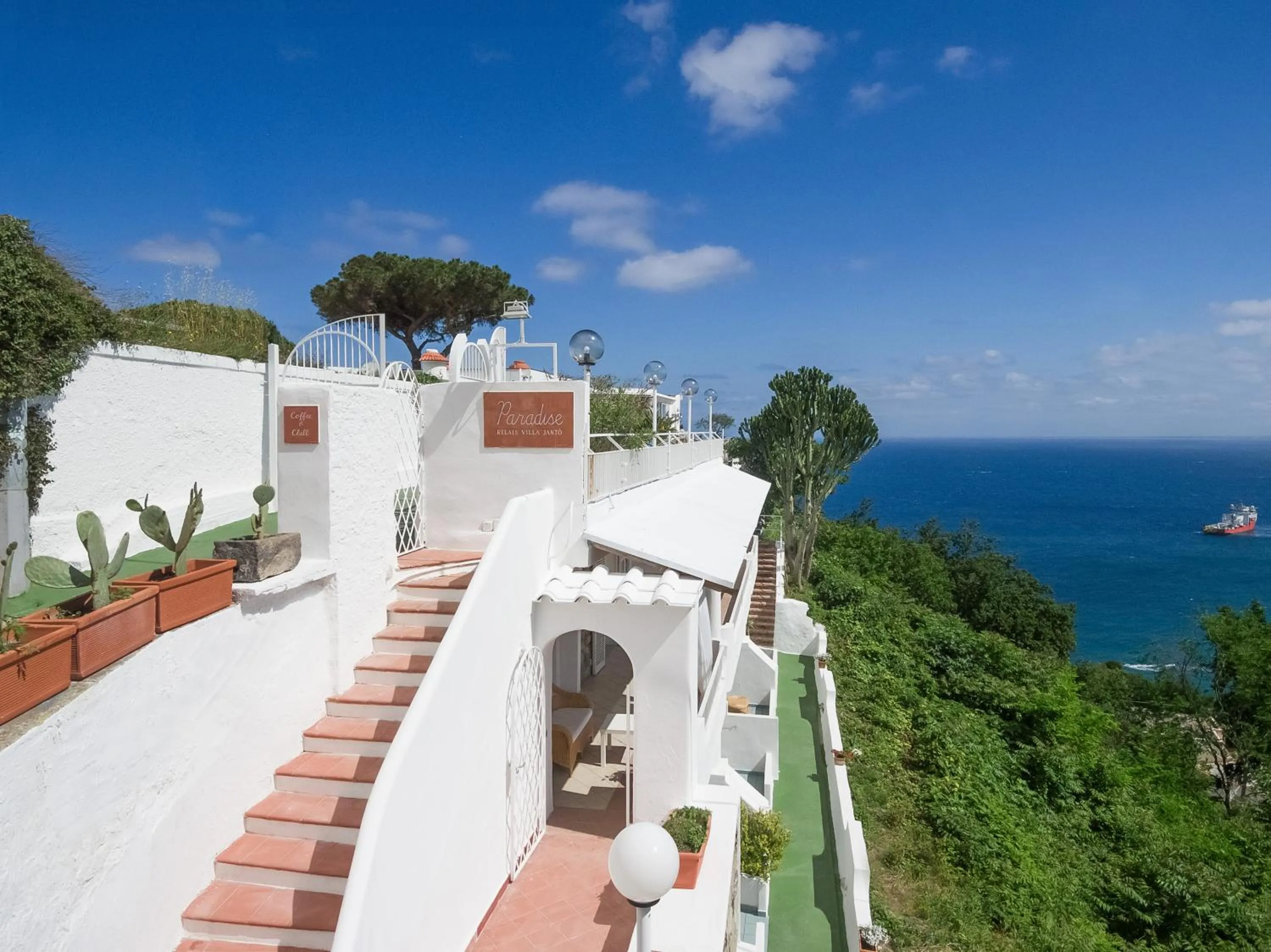 Facade/entrance in Paradise Relais Villa Janto'