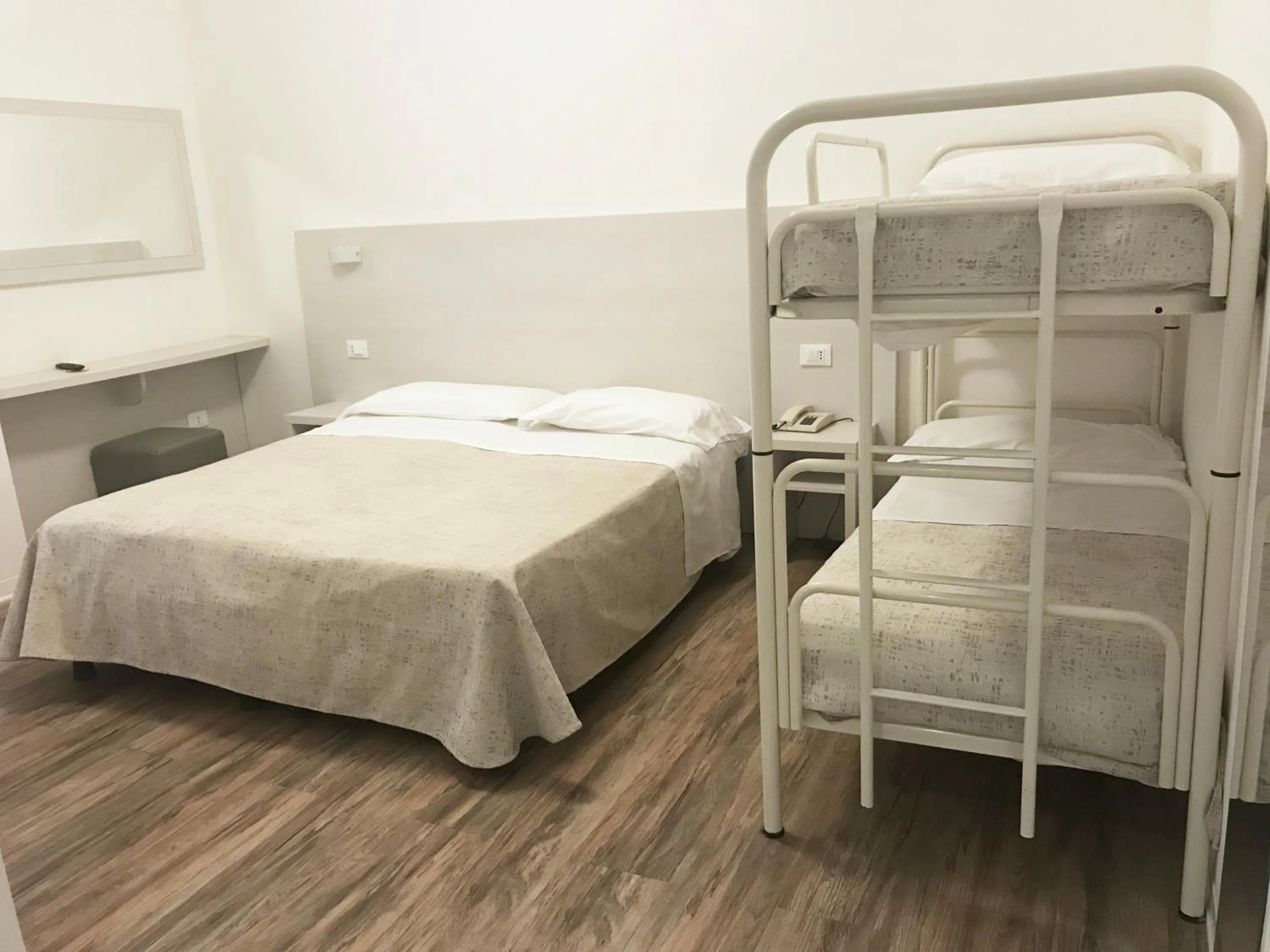 Bed in Hotel Nelson