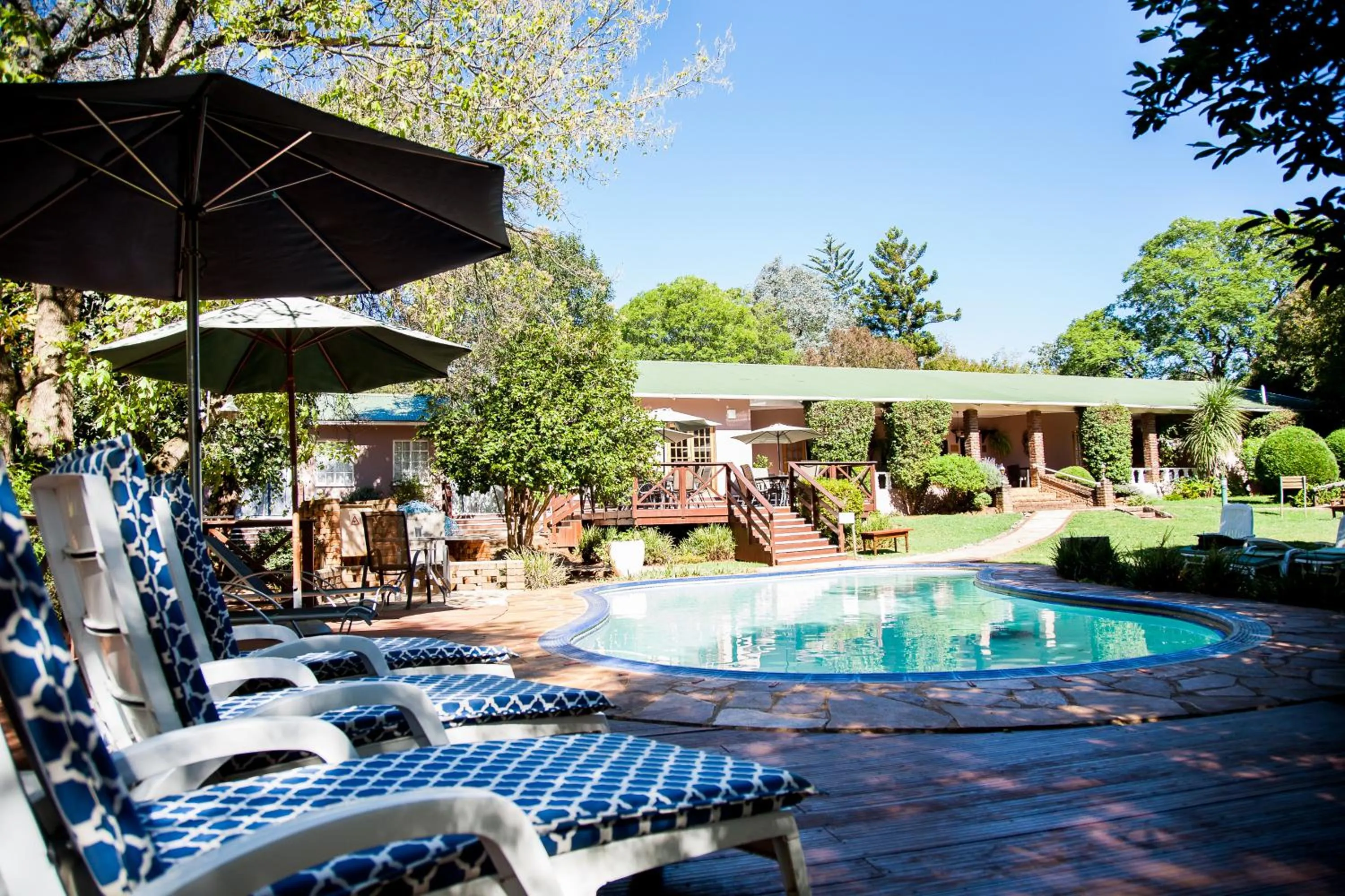 Garden in The Manderson Hotel and Conference Centre