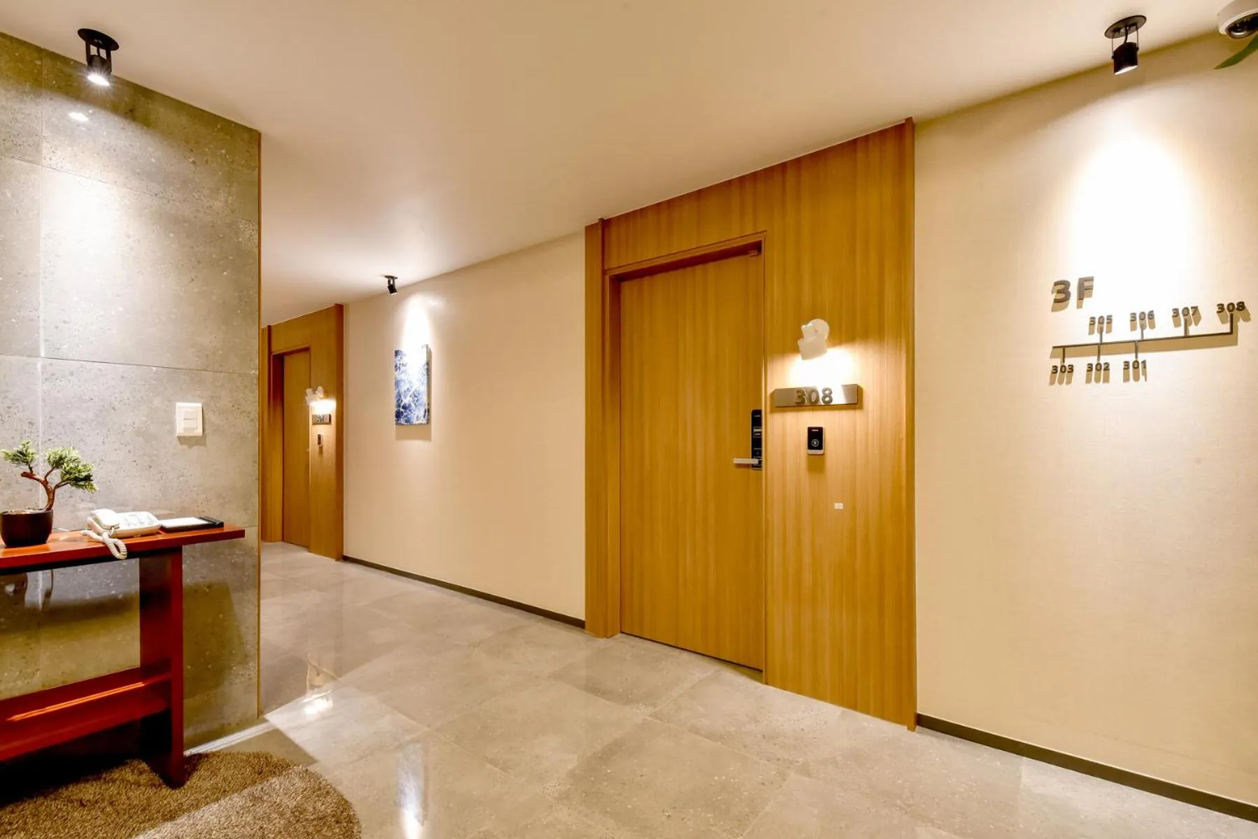 Blanc Business Hotel