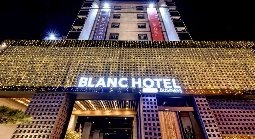 Blanc Business Hotel