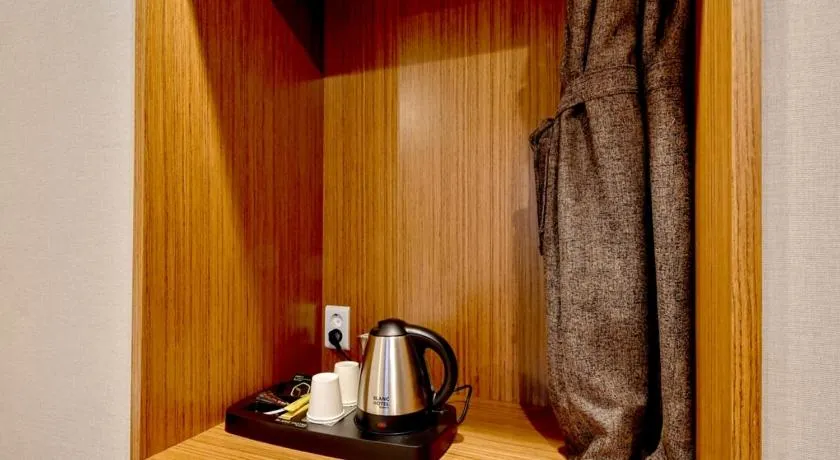 Blanc Business Hotel