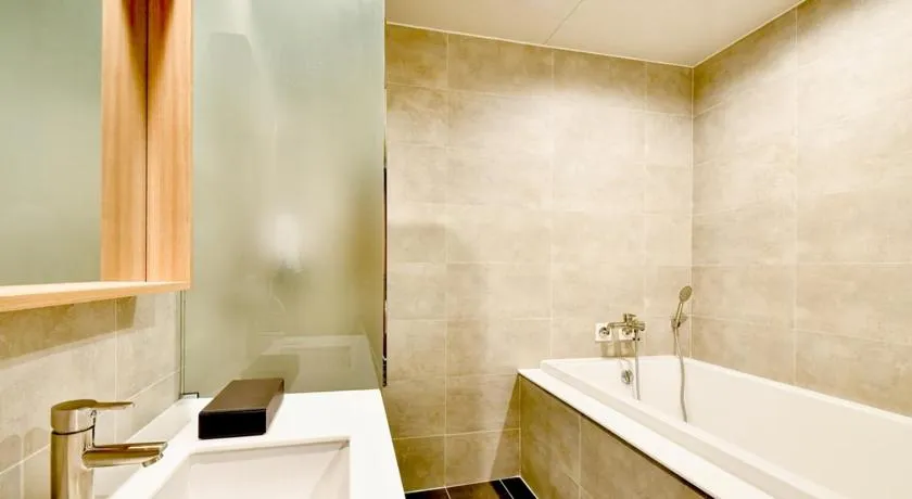 Blanc Business Hotel