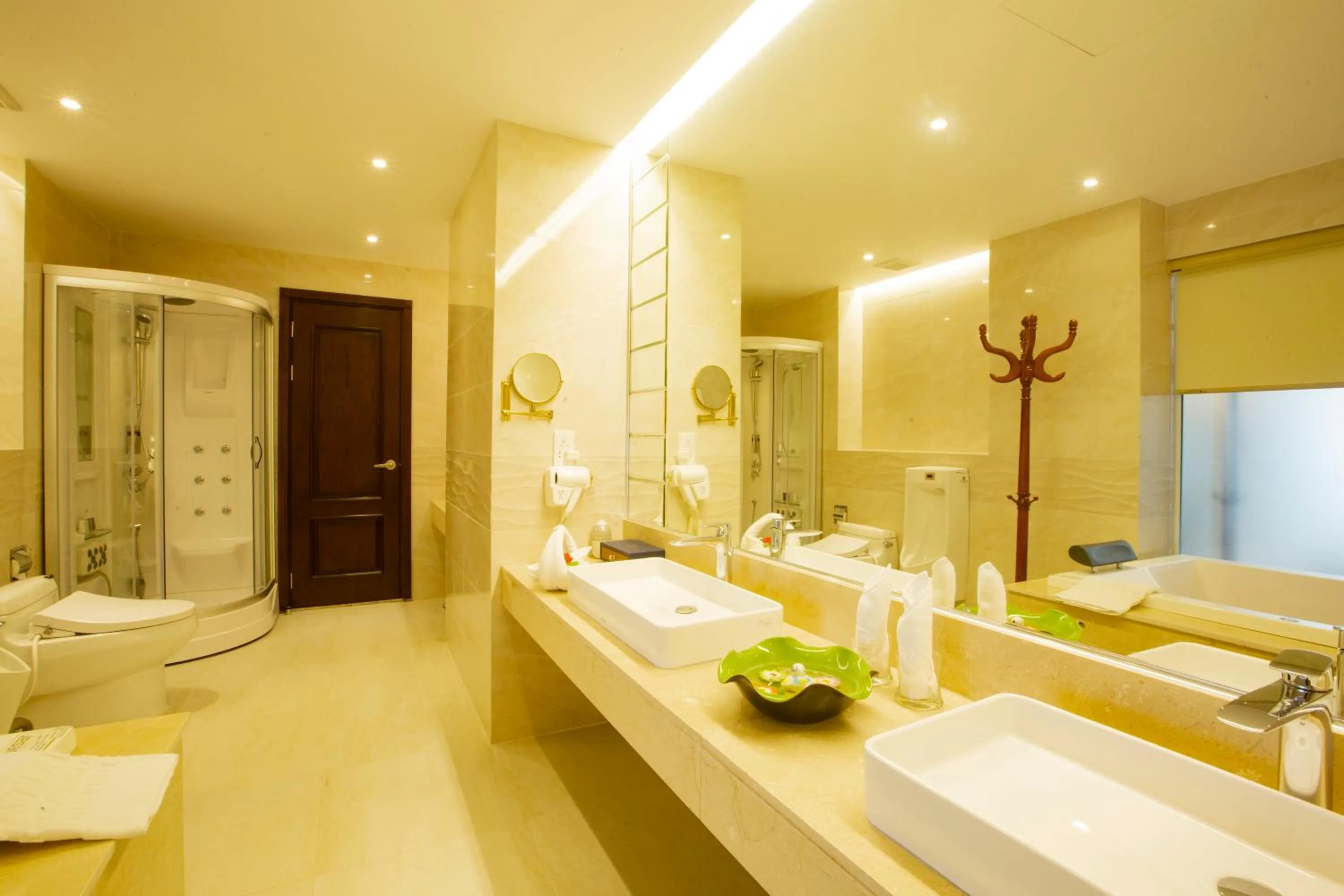 Westlake Hotel & Resort Vinh Phuc