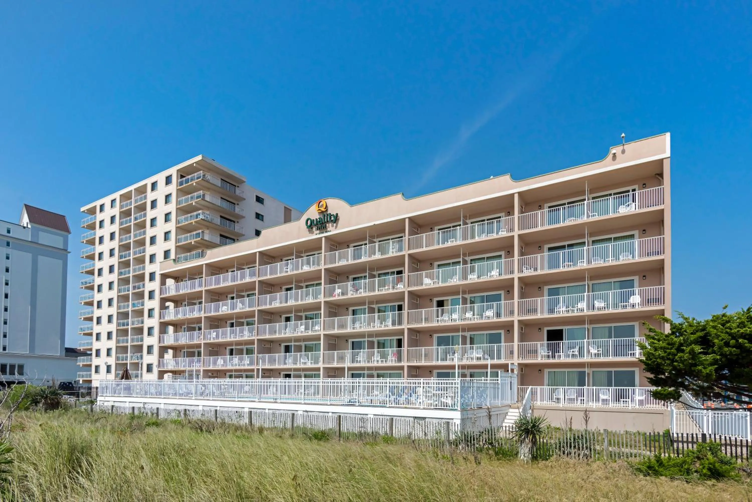 Property building in Quality Inn Ocean City Beachfront
