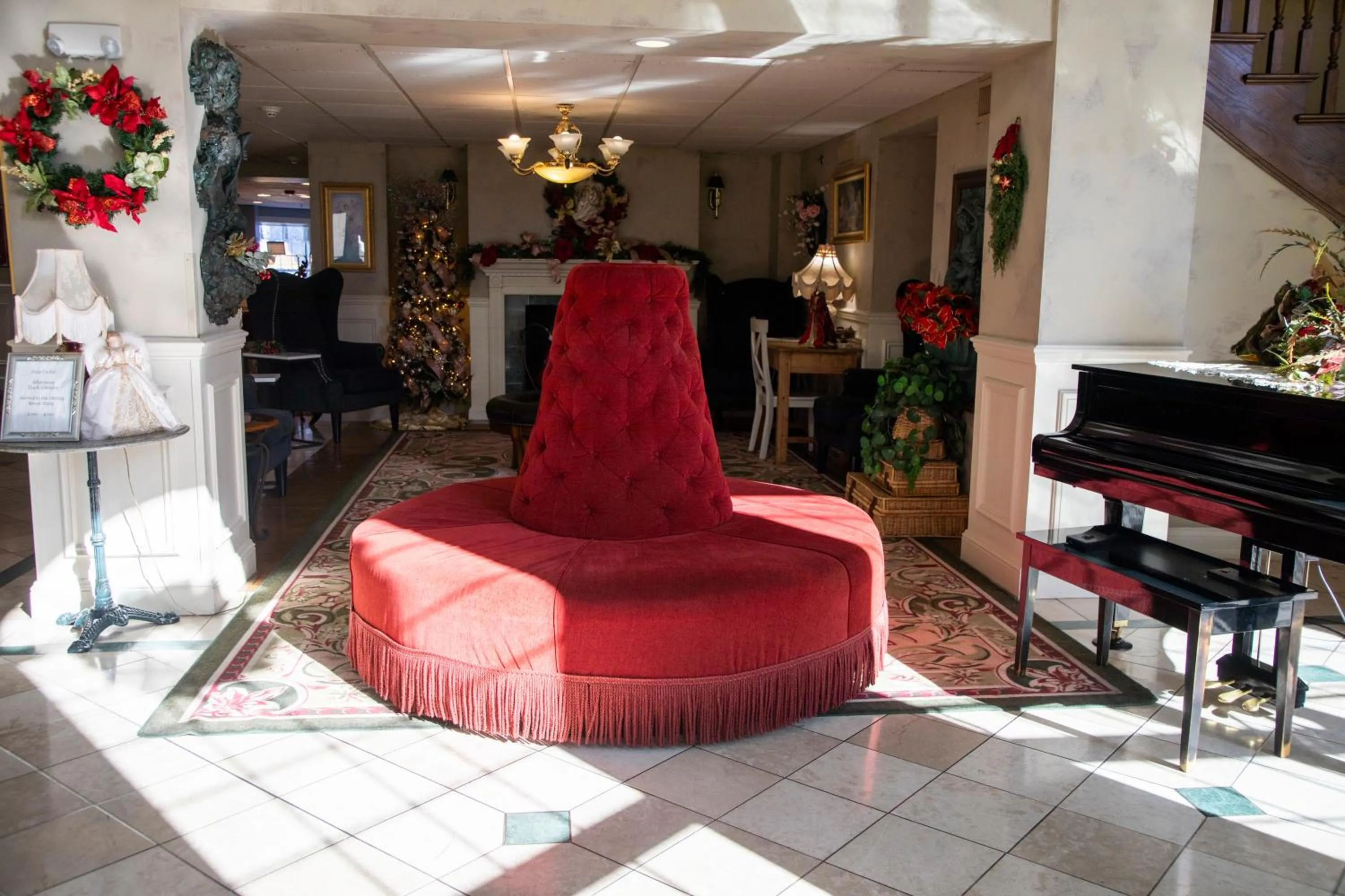 Seating area in Hotel Grand Victorian