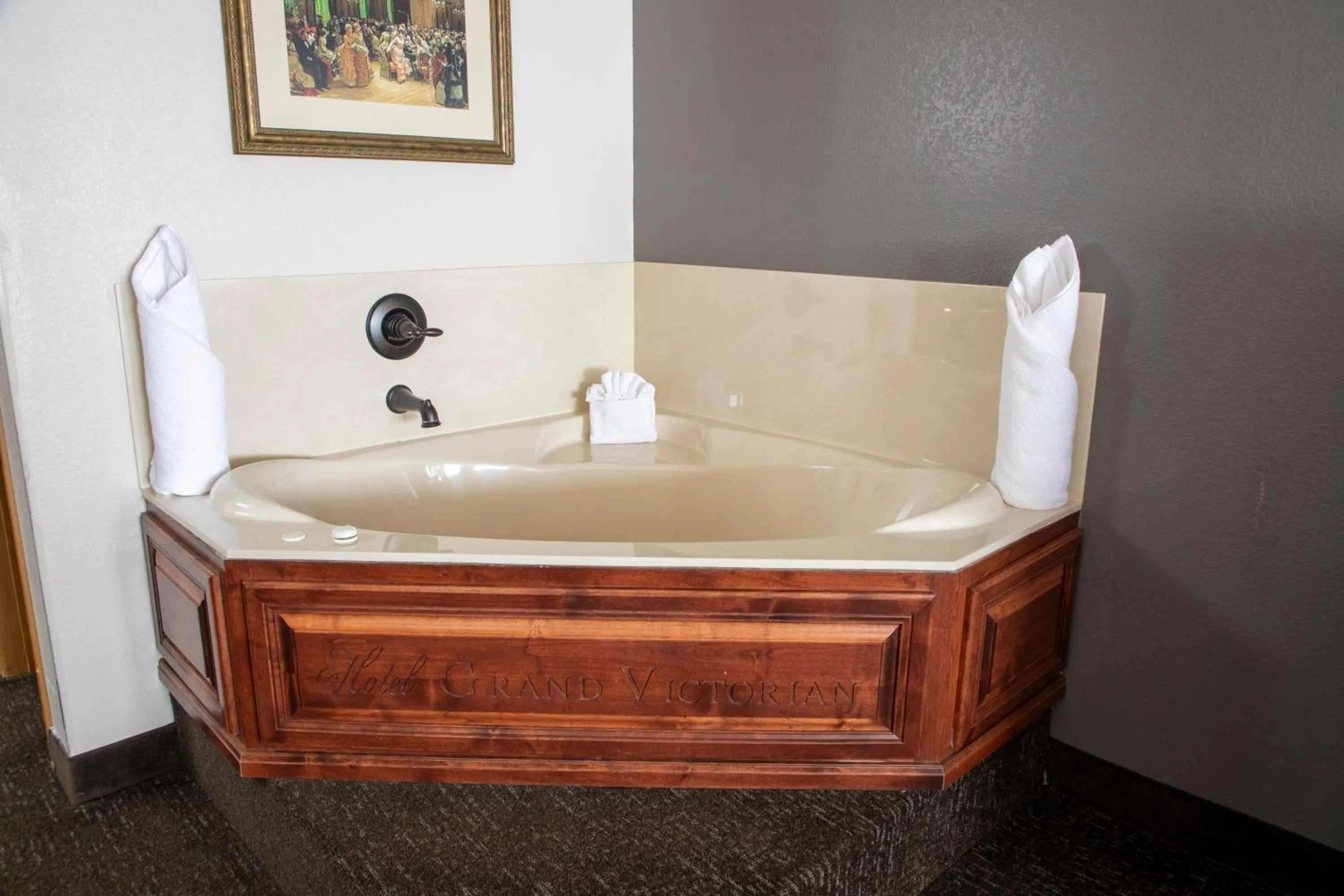 Bath in Hotel Grand Victorian