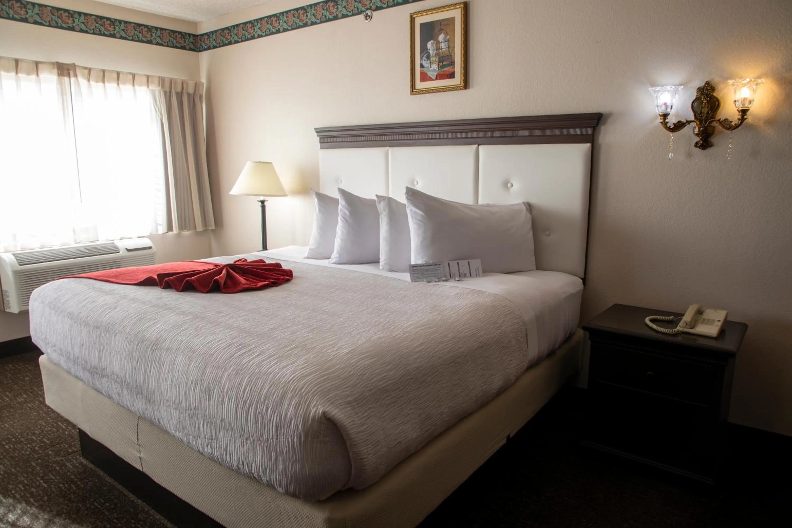 Bed in Hotel Grand Victorian