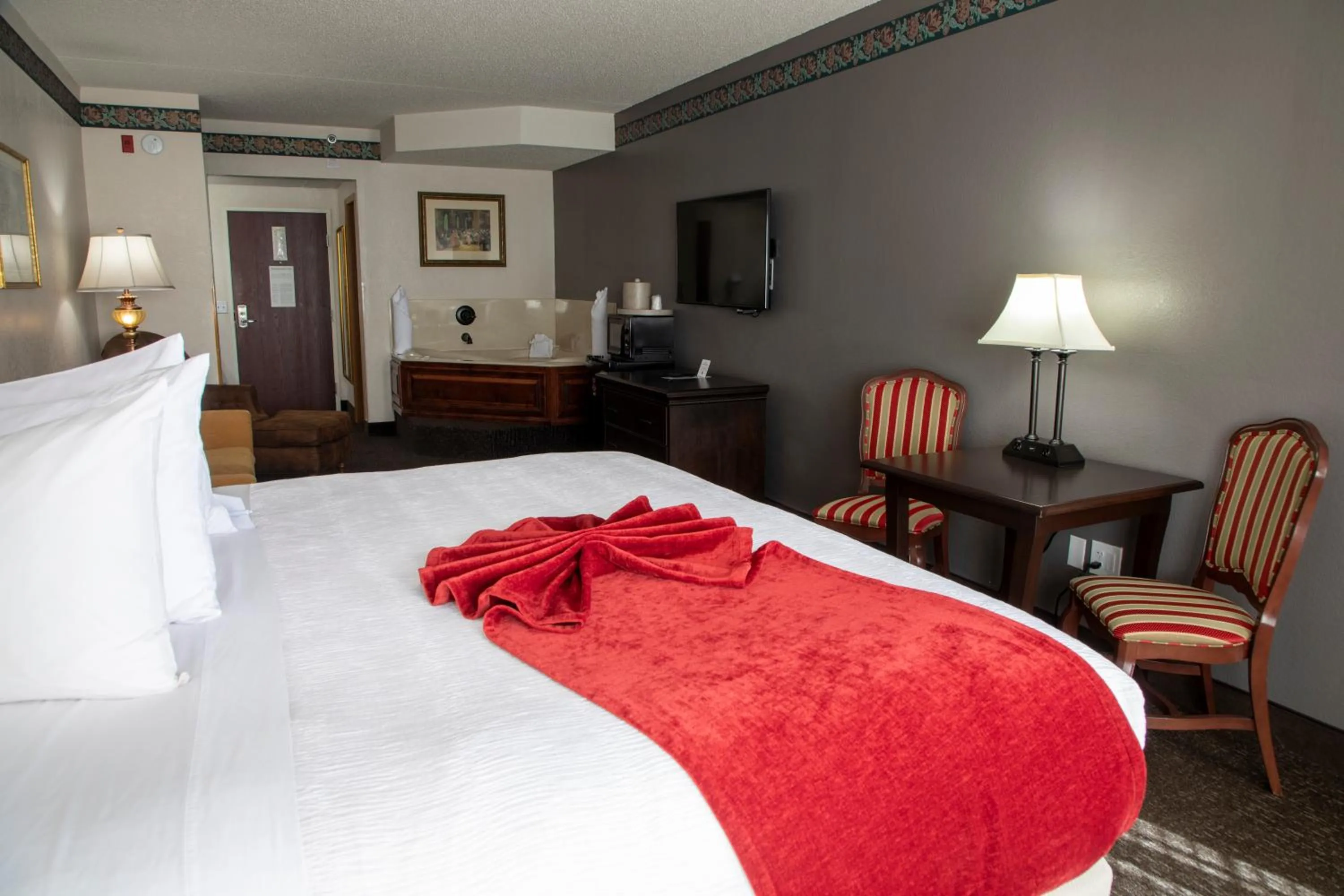 Photo of the whole room, Bed in Hotel Grand Victorian