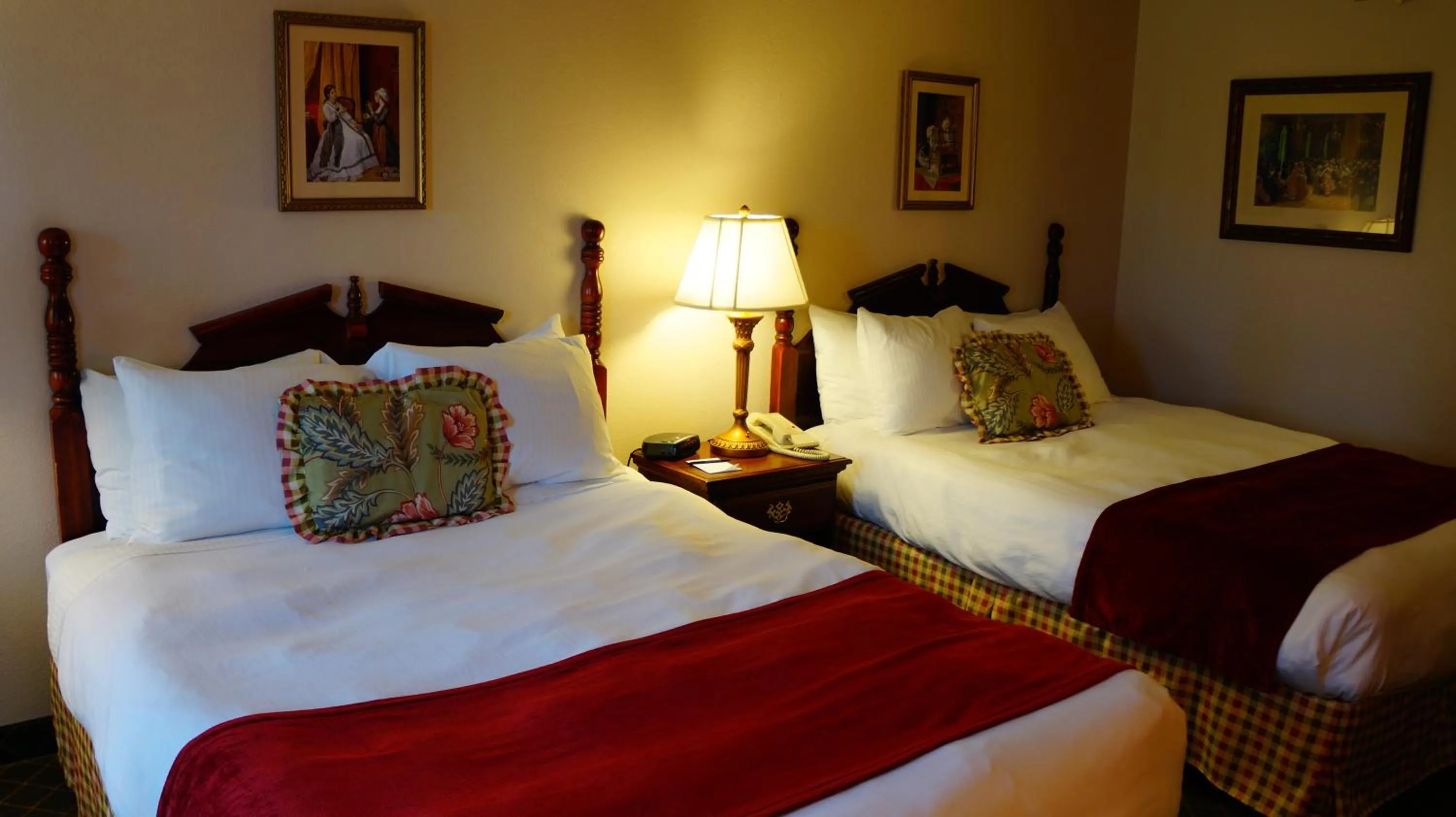 Bed in Hotel Grand Victorian