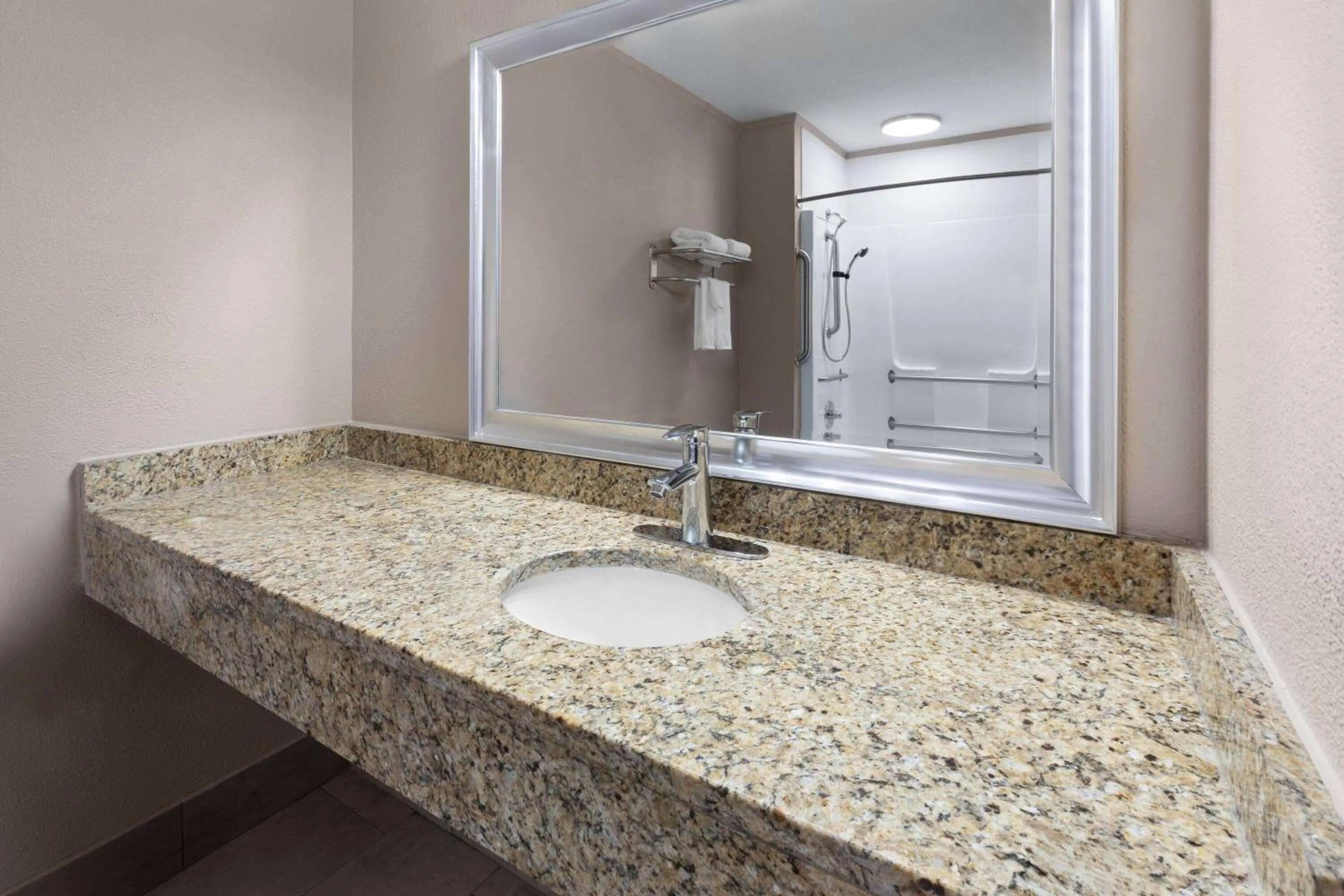 Bathroom in Super 8 by Wyndham Bridgeport/Clarksburg Area