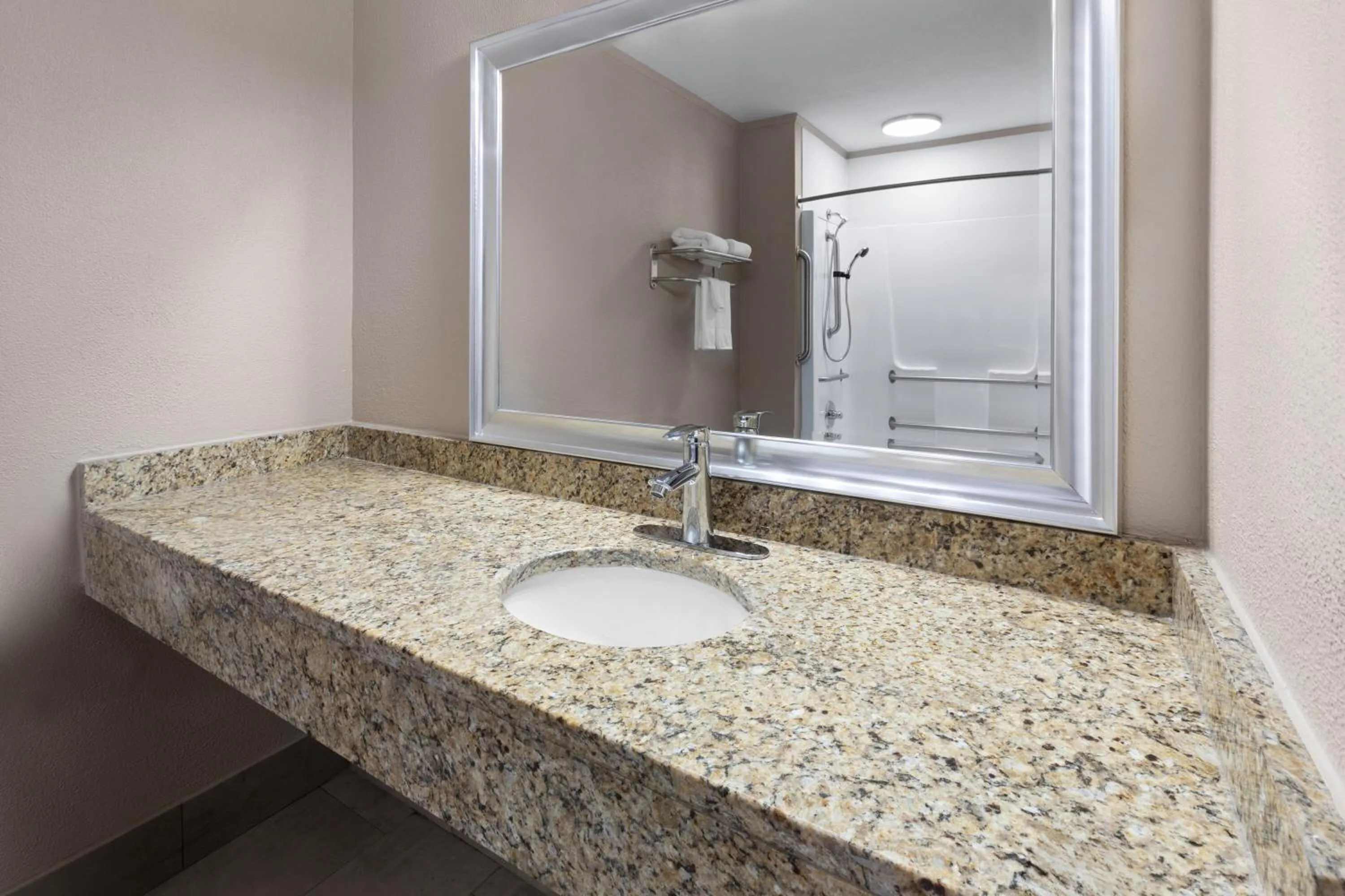 Bathroom in Super 8 by Wyndham Bridgeport/Clarksburg Area