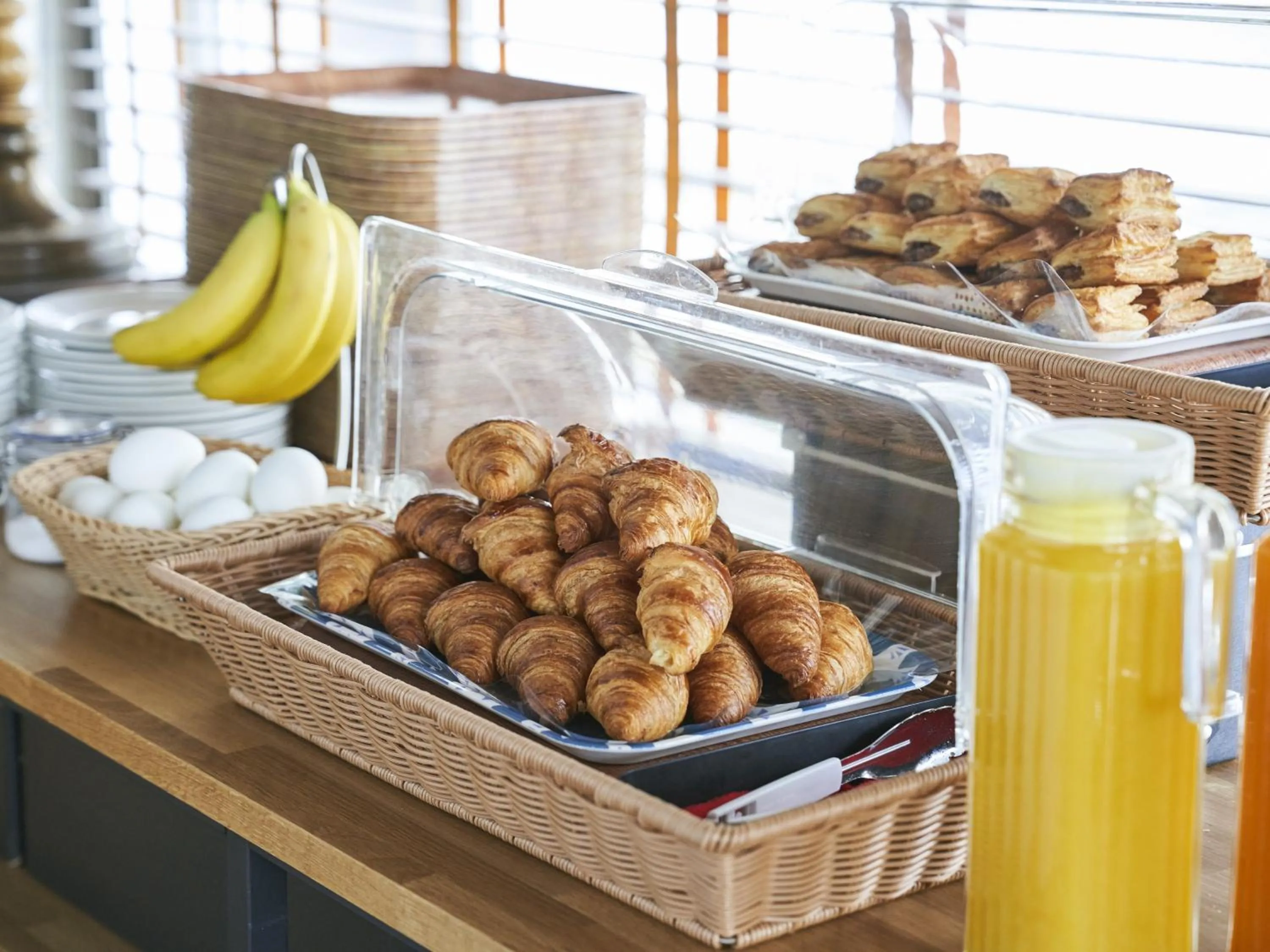 Food and drinks in Hotel Toms