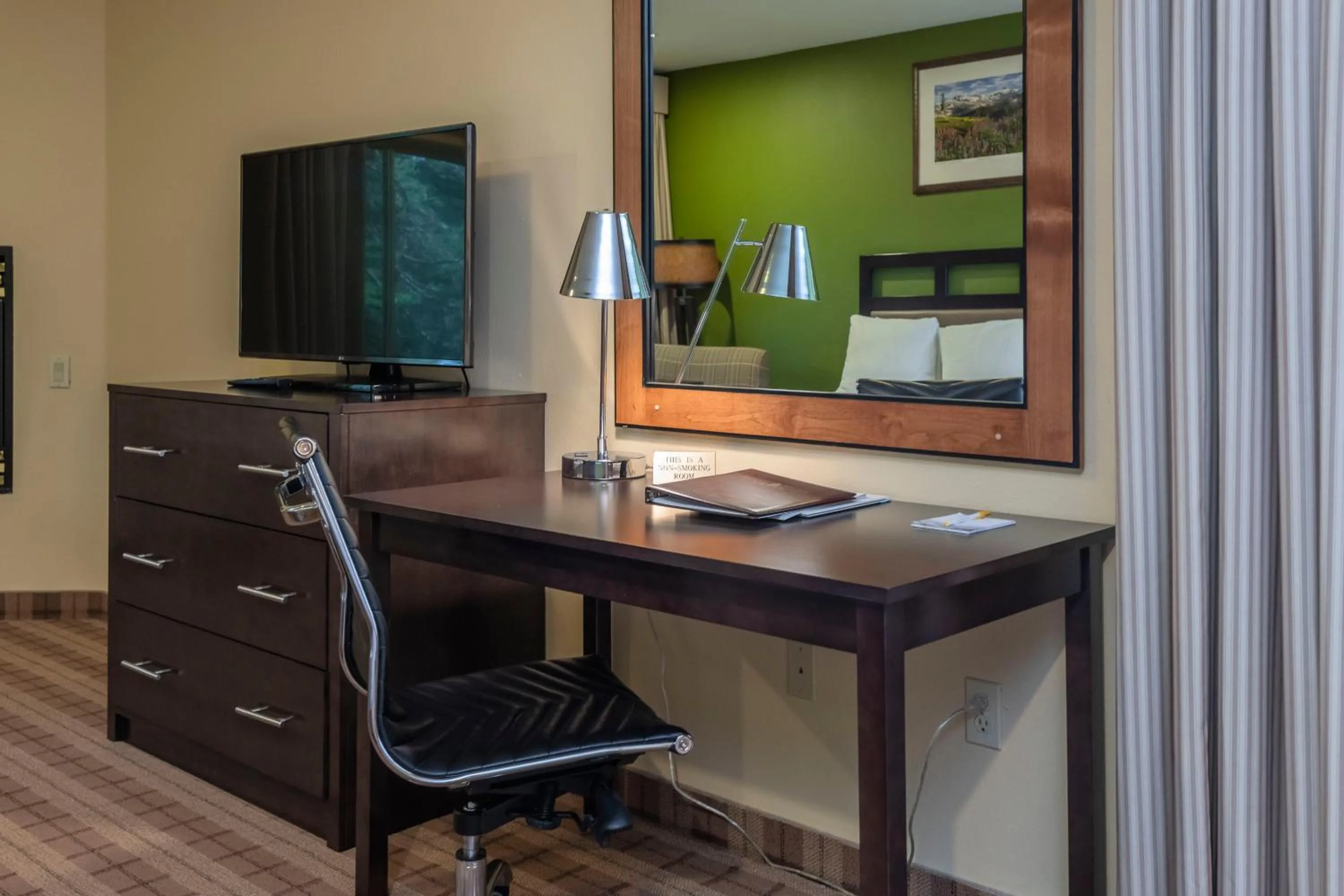 hair dresser in Truckee Donner Lodge