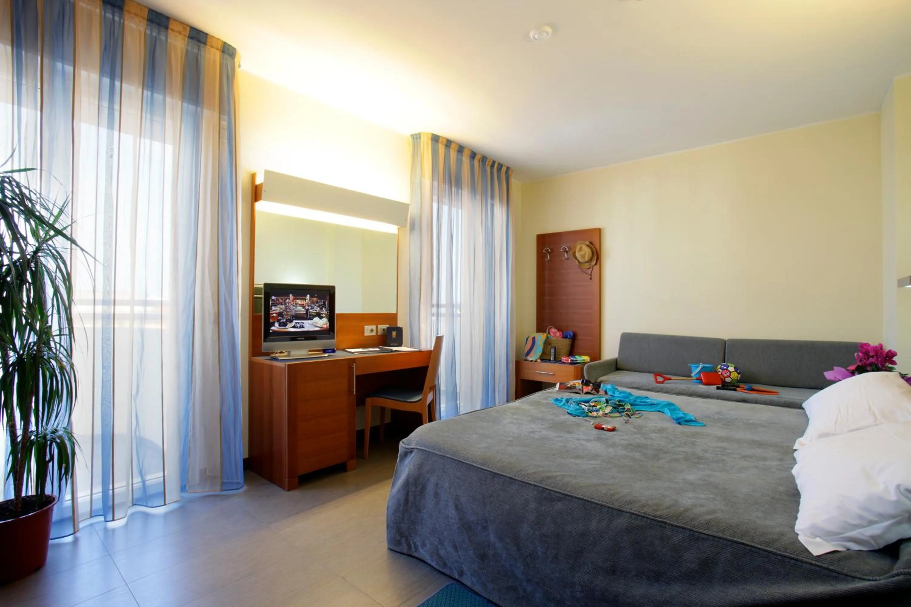 Photo of the whole room, Bed in Hotel Coppe Jesolo
